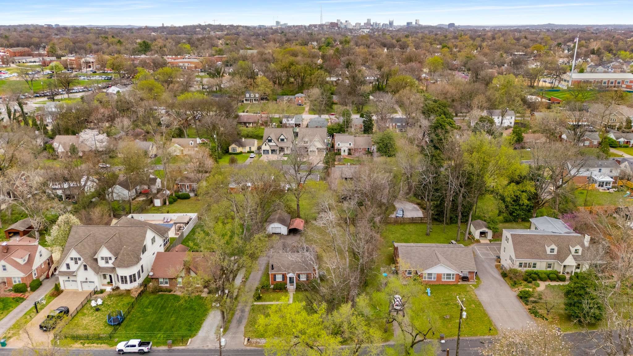 1108 Woodvale Dr