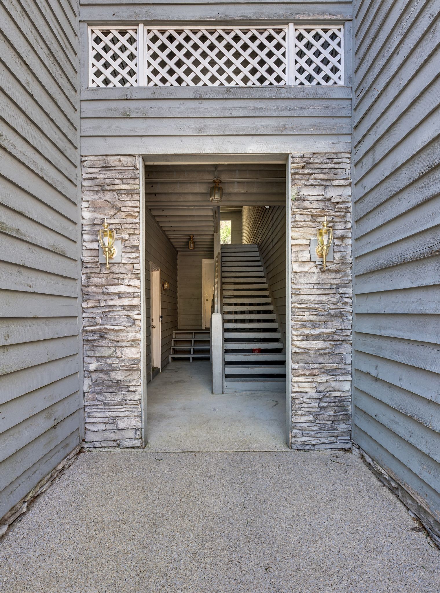 301 Post Creek Rd