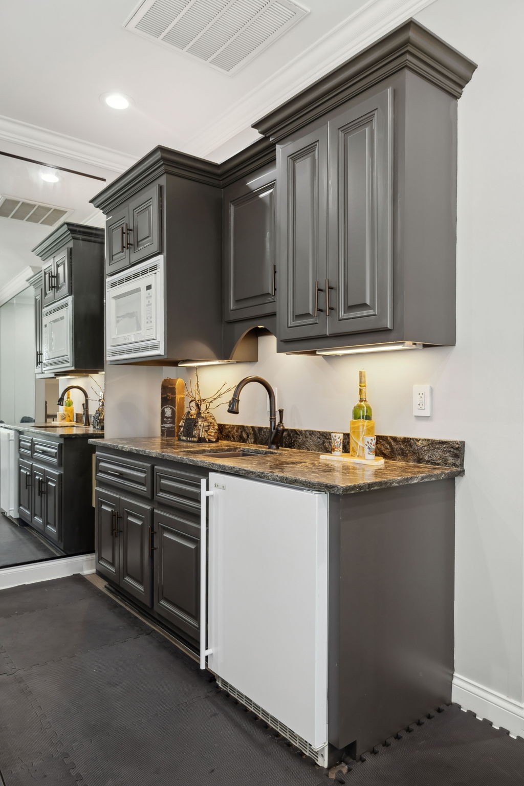1109 Livingfield Ct