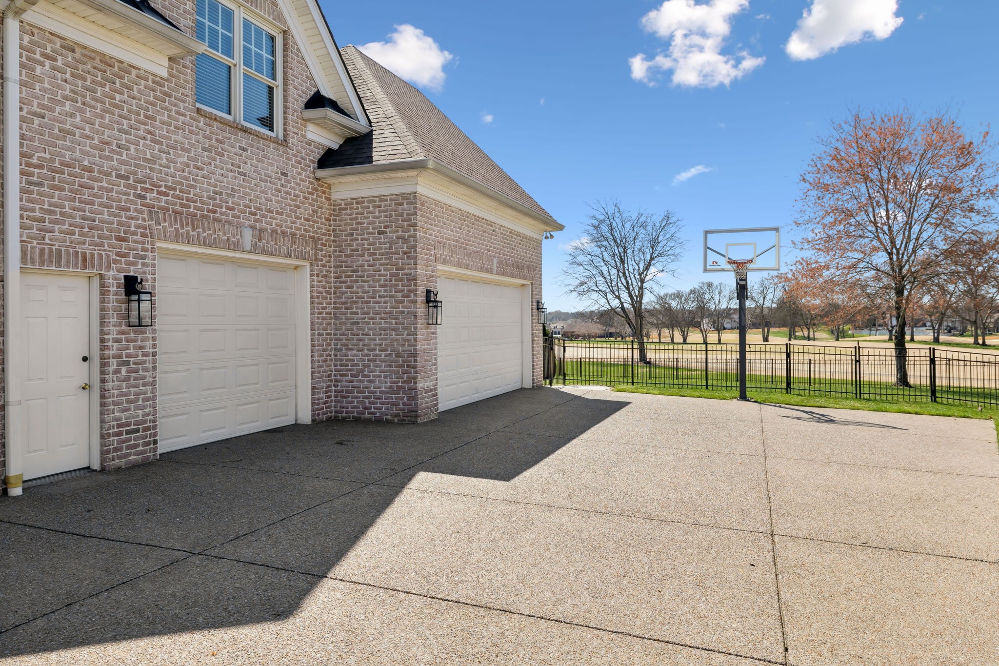1109 Livingfield Ct