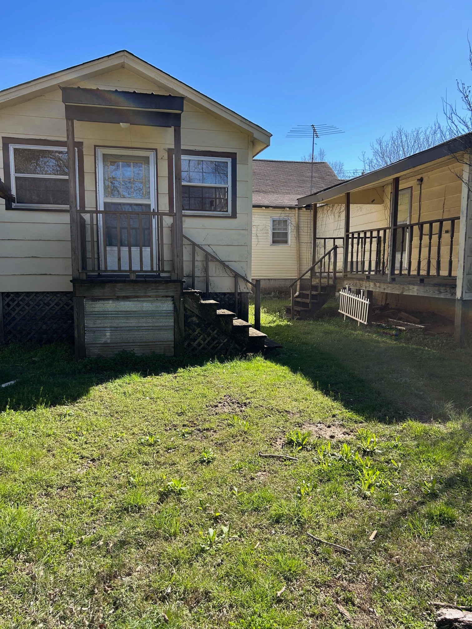 2150 Highway 40