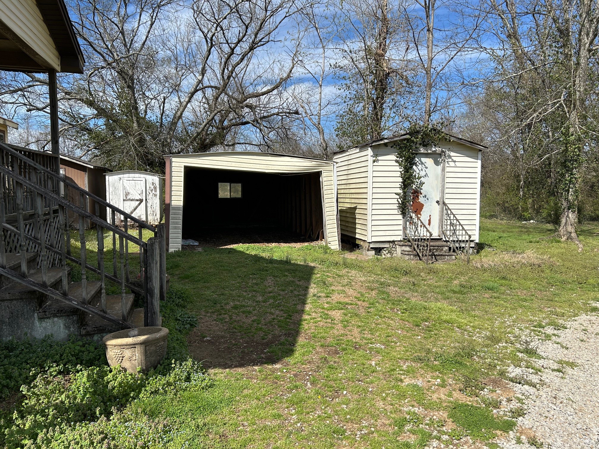 2150 Highway 40