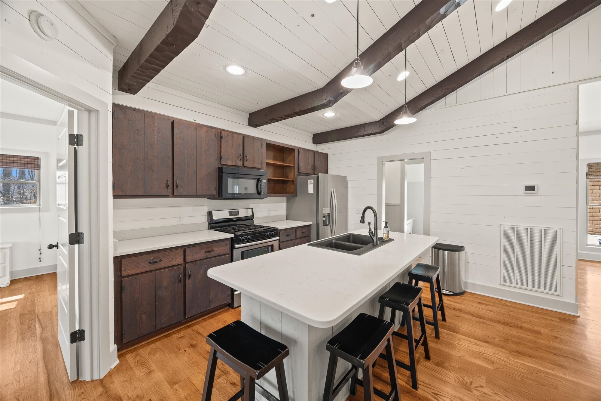 555 Springwood Place