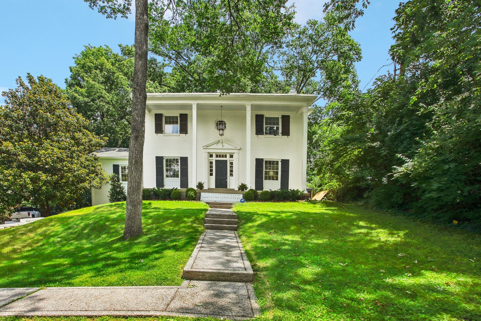 4300 Estes Rd