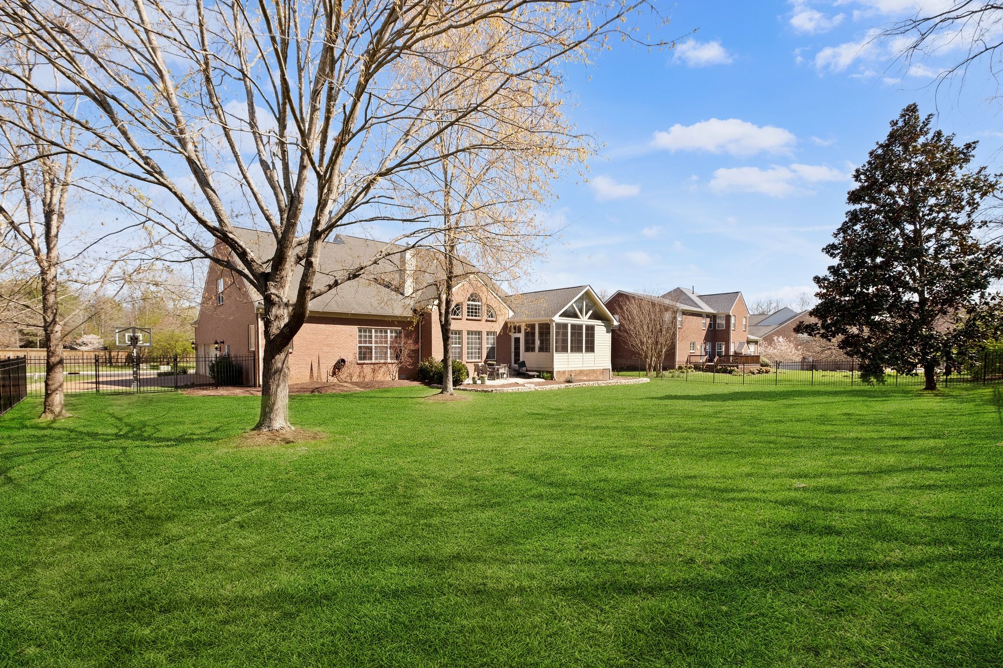 424 Coburn Ln