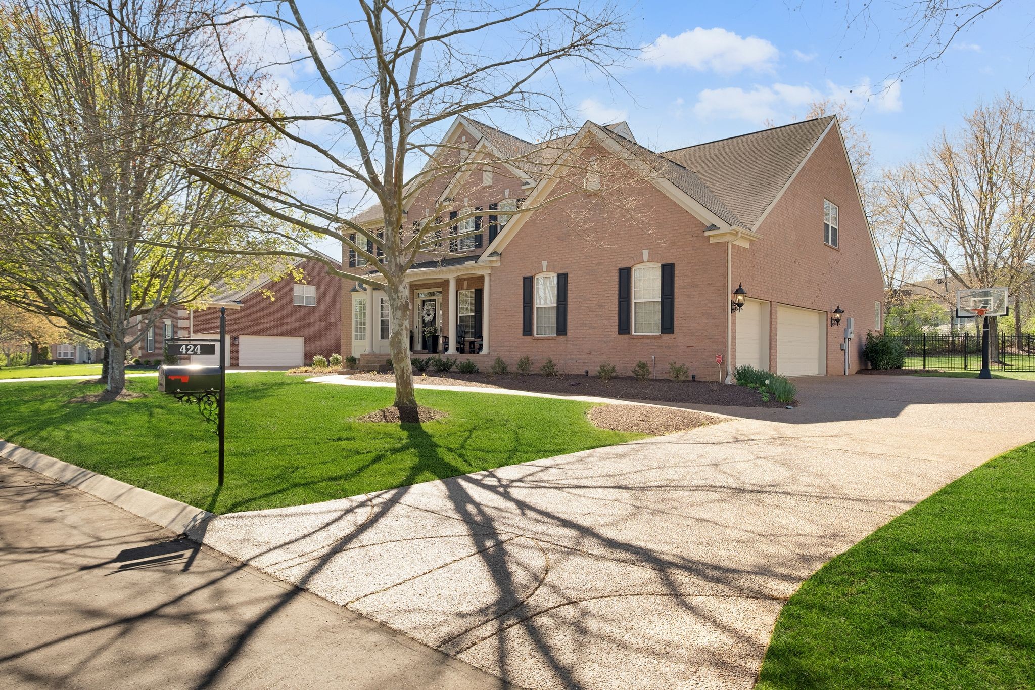 424 Coburn Ln