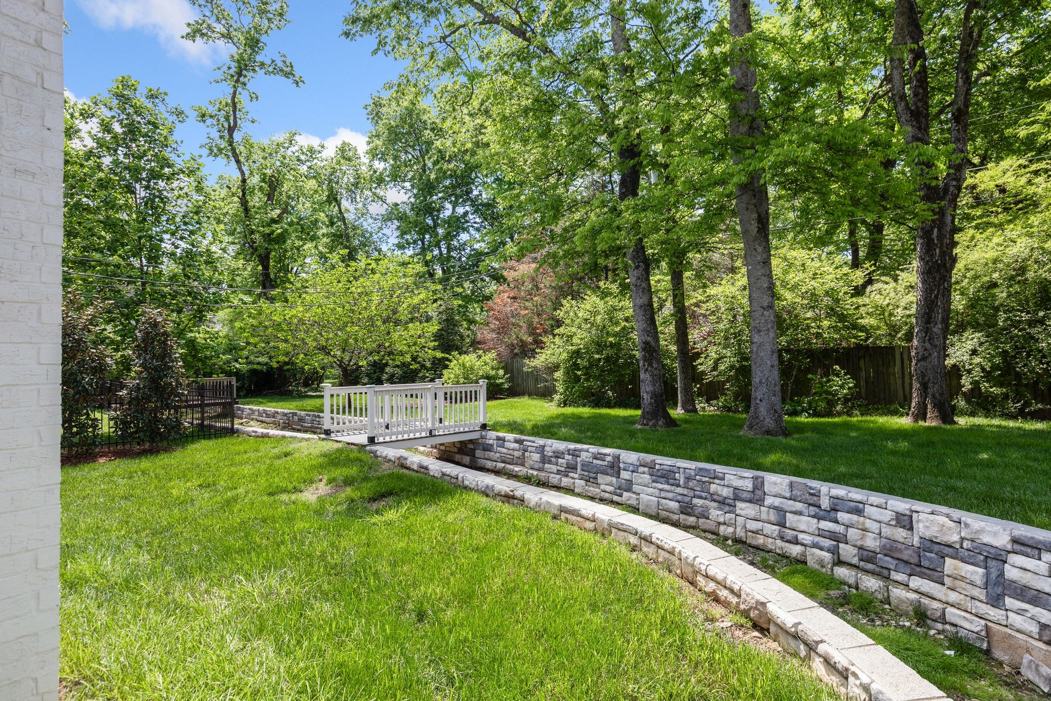 1103A Nichol Ln