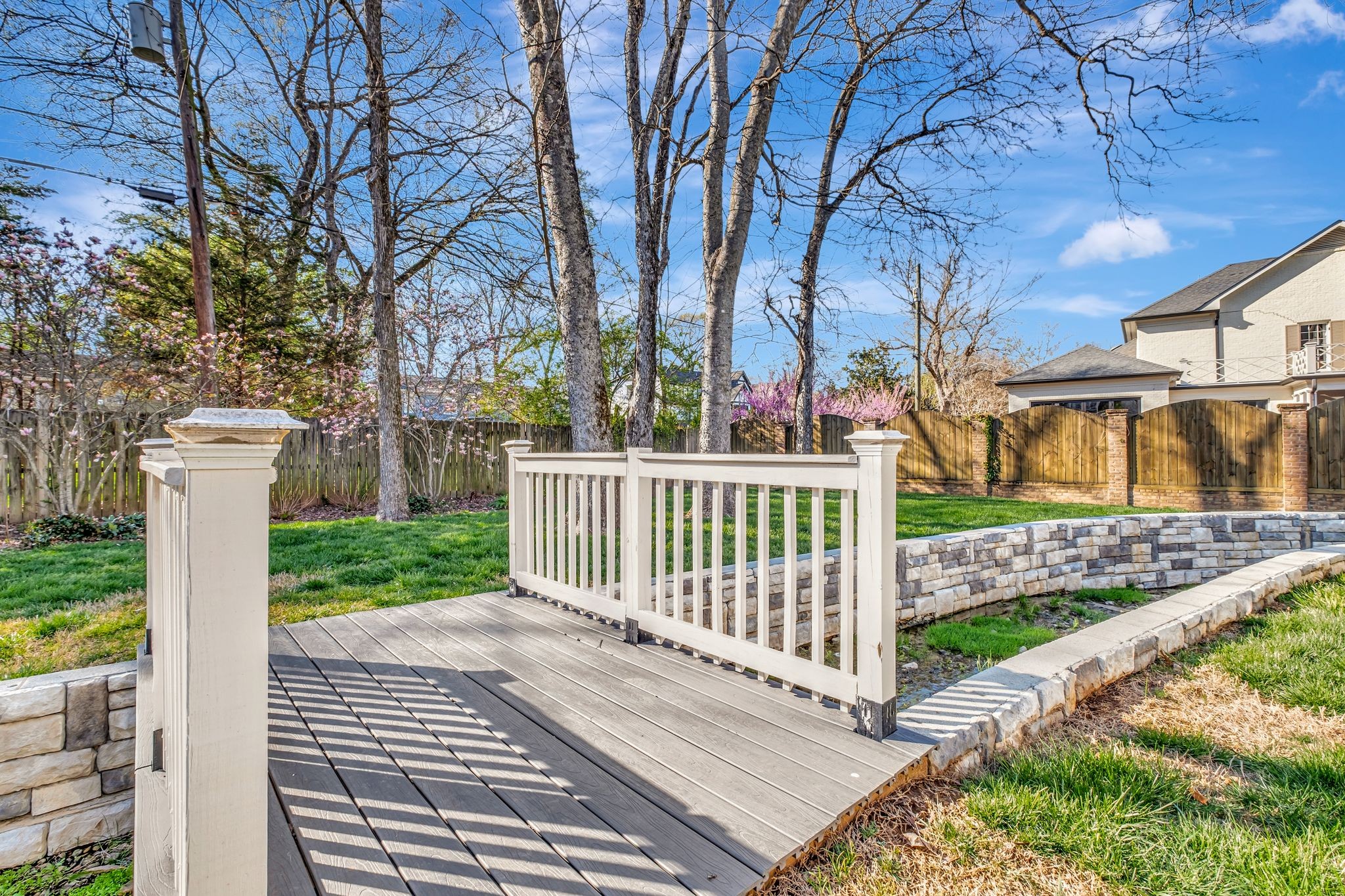 1103A Nichol Ln