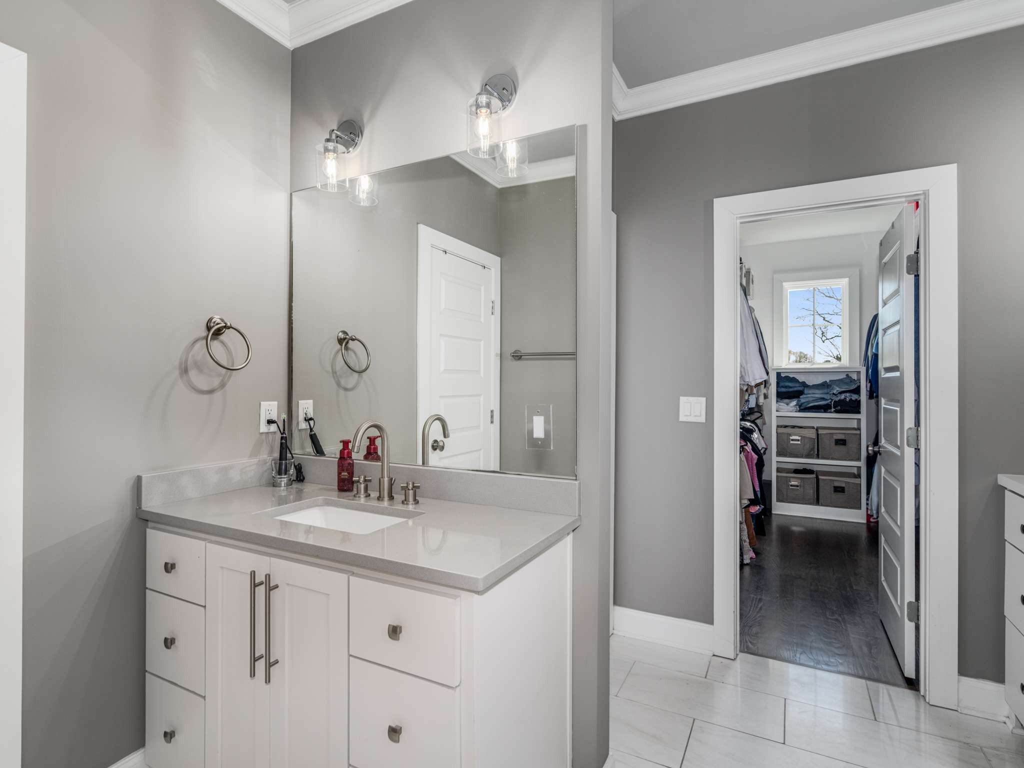 3209 Acklen Ave Unit: A