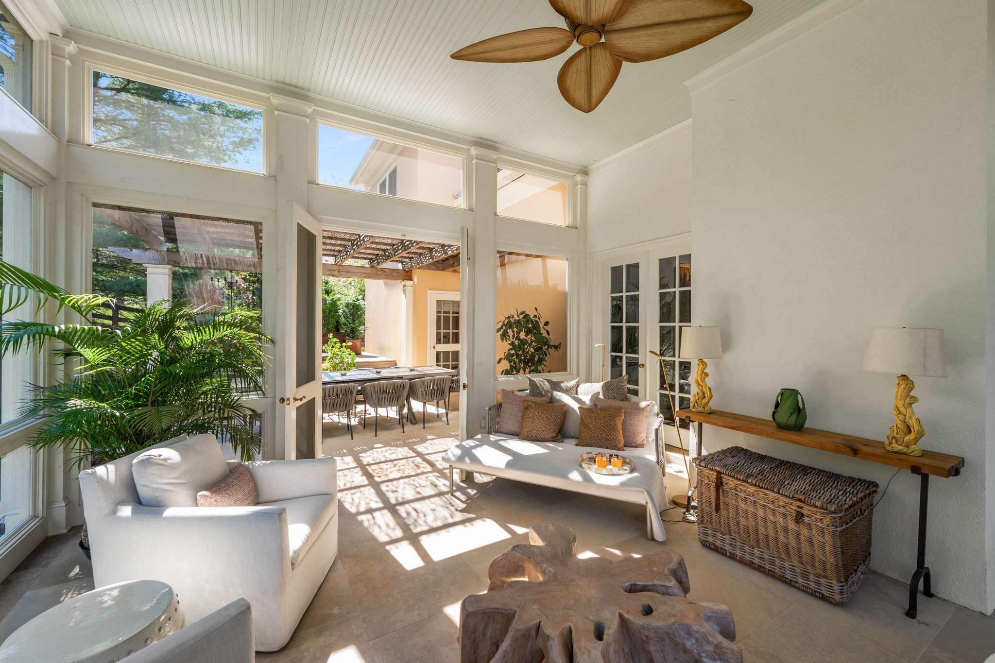 1182 Travelers Ridge Dr
