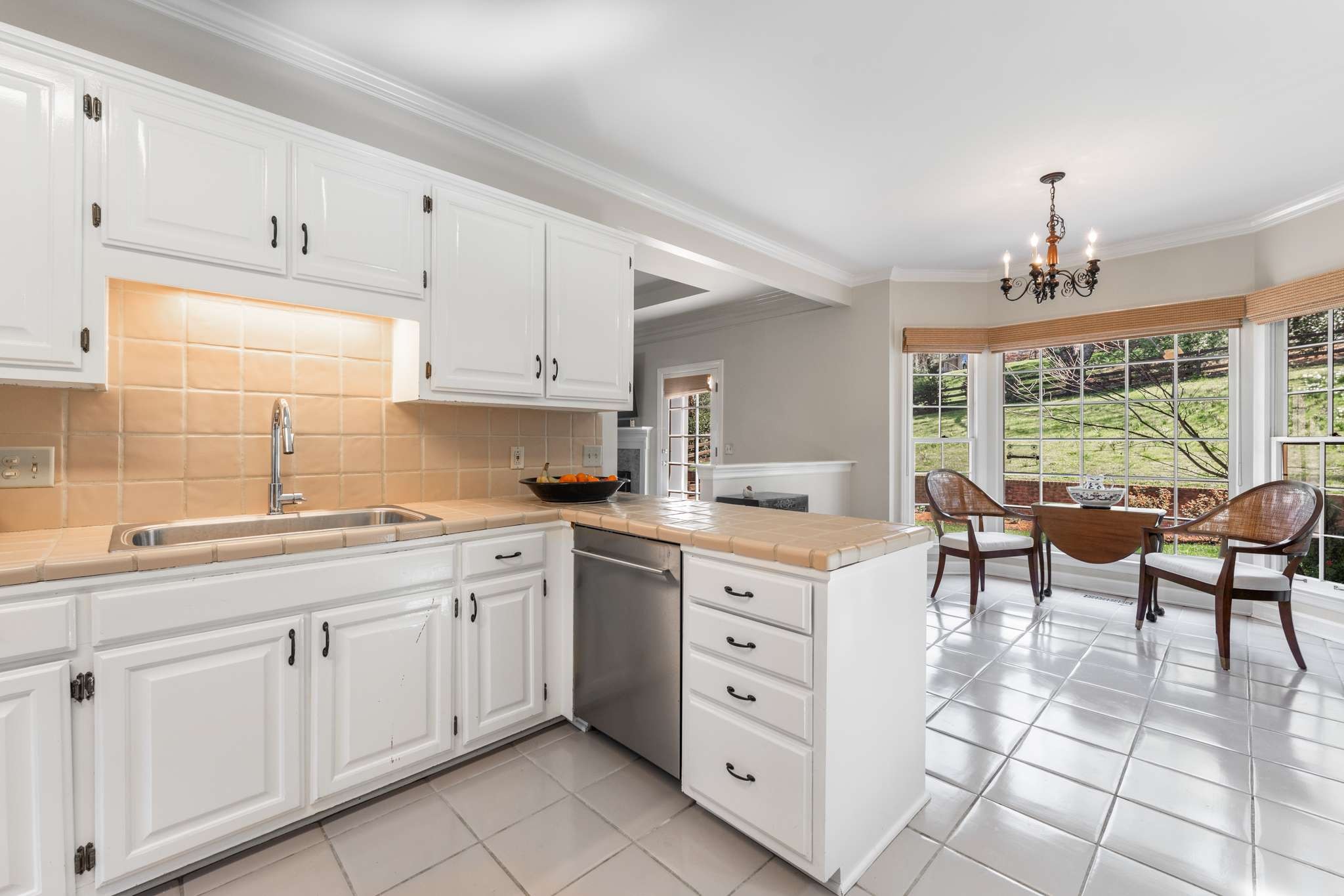 1182 Travelers Ridge Dr