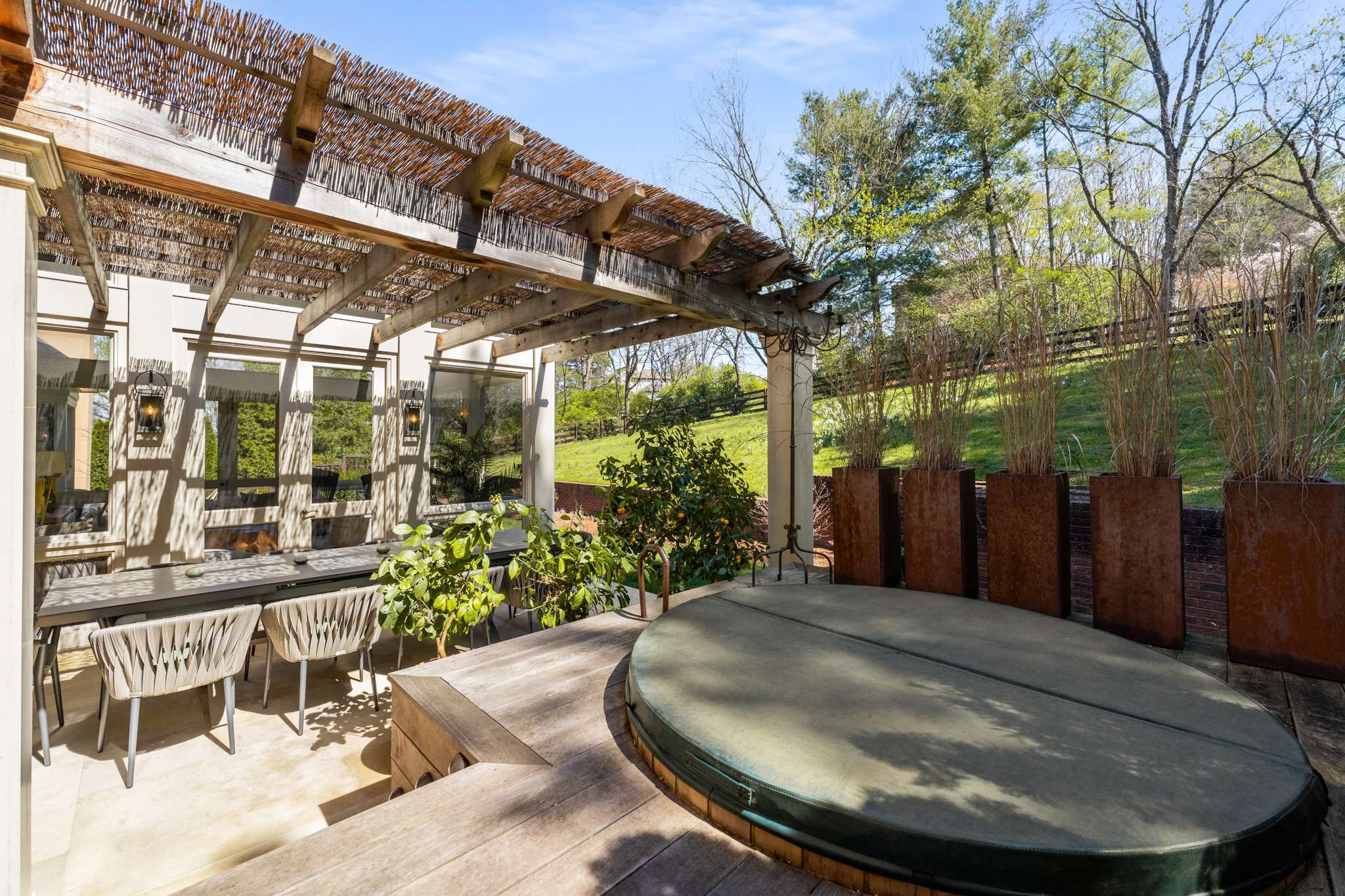 1182 Travelers Ridge Dr