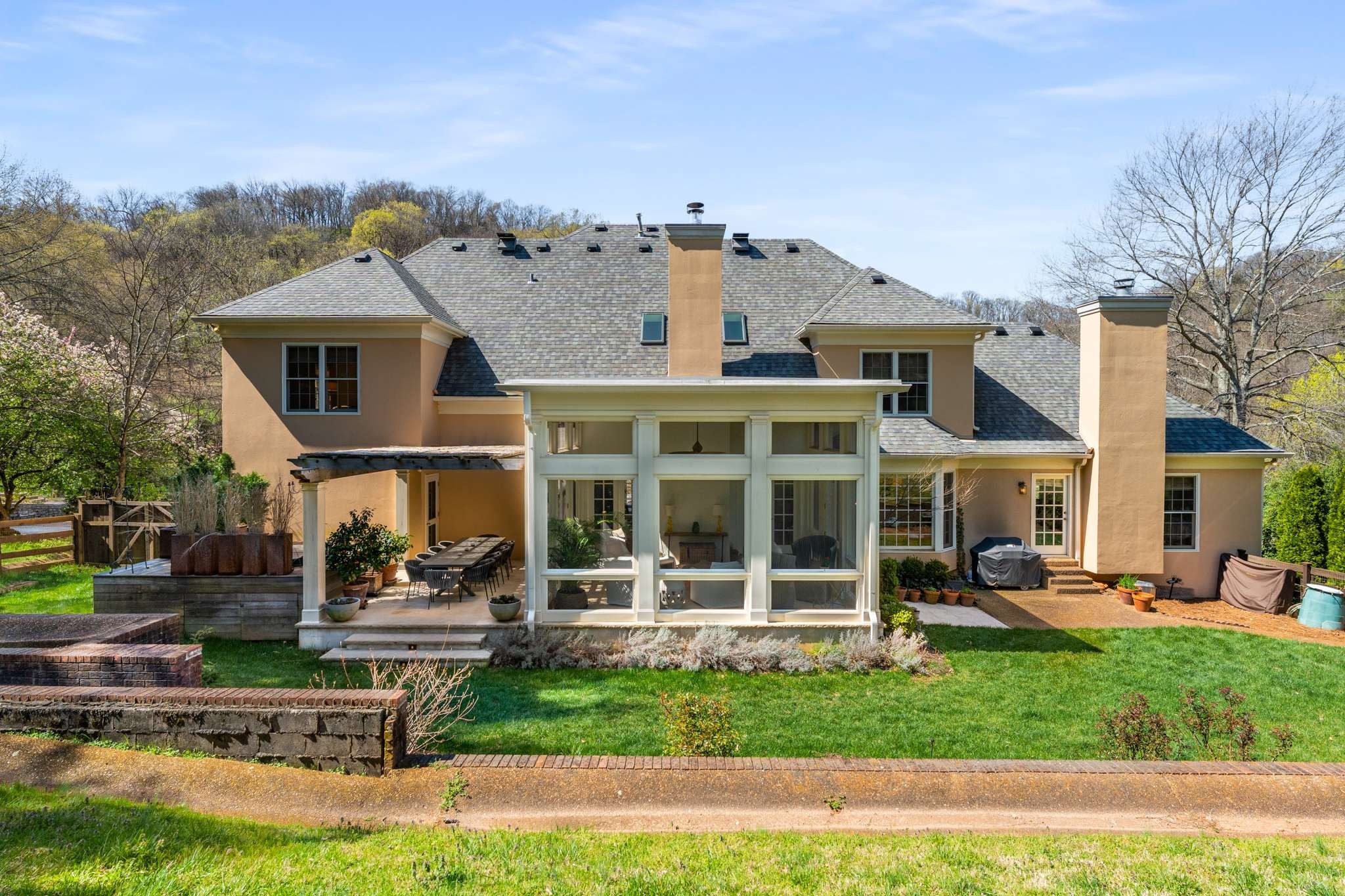 1182 Travelers Ridge Dr