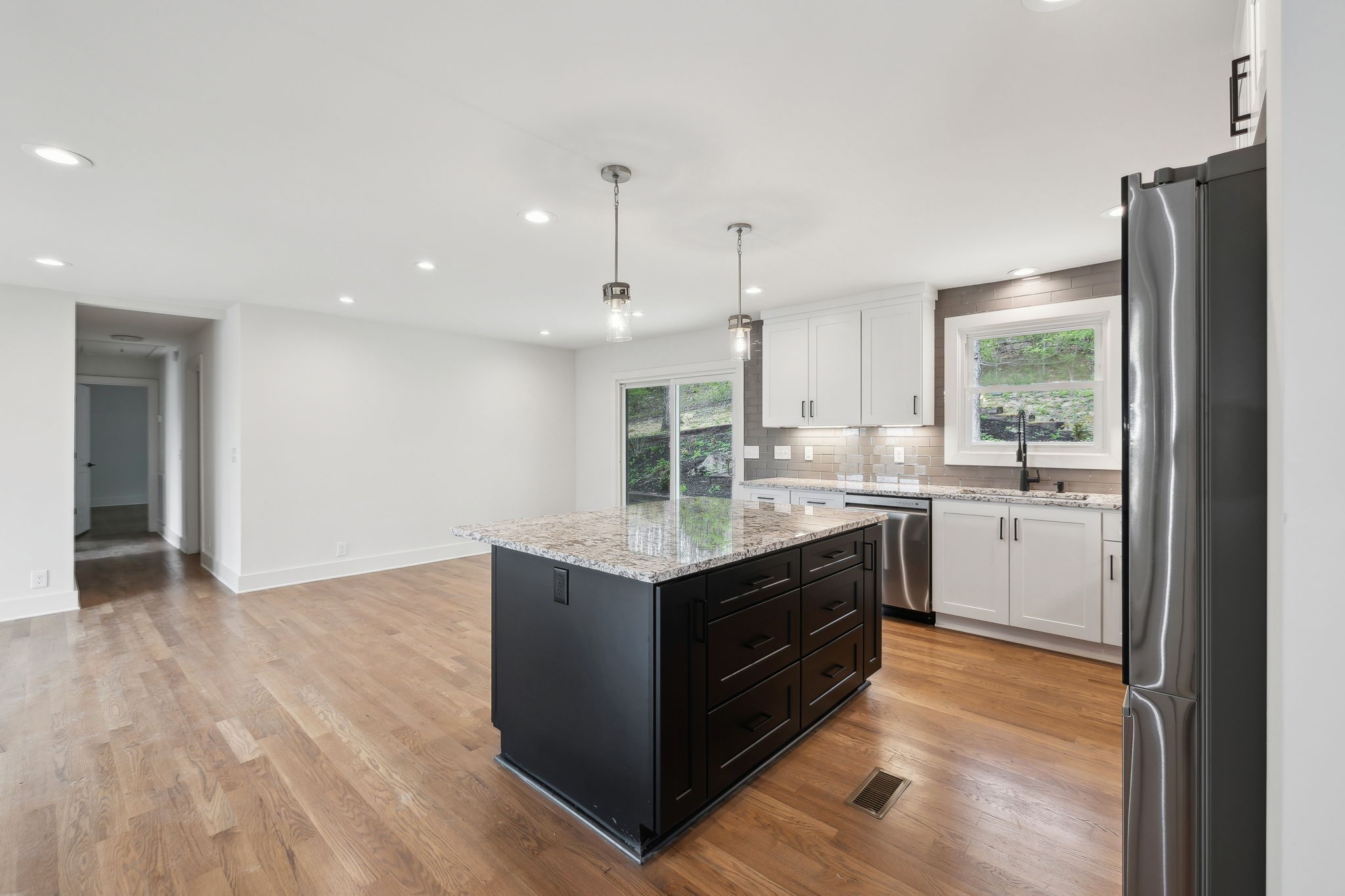 712 Wagon Dr