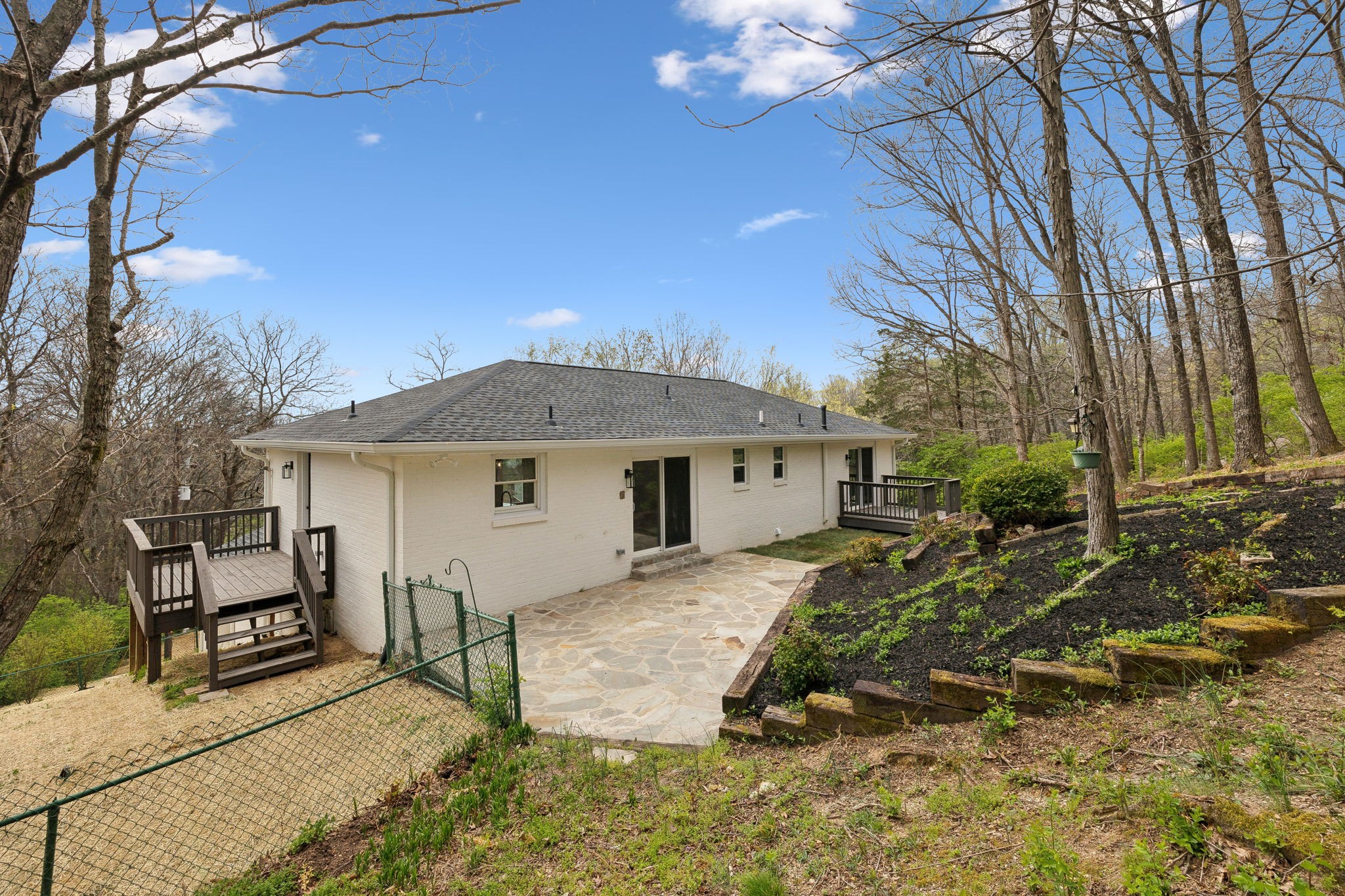 712 Wagon Dr