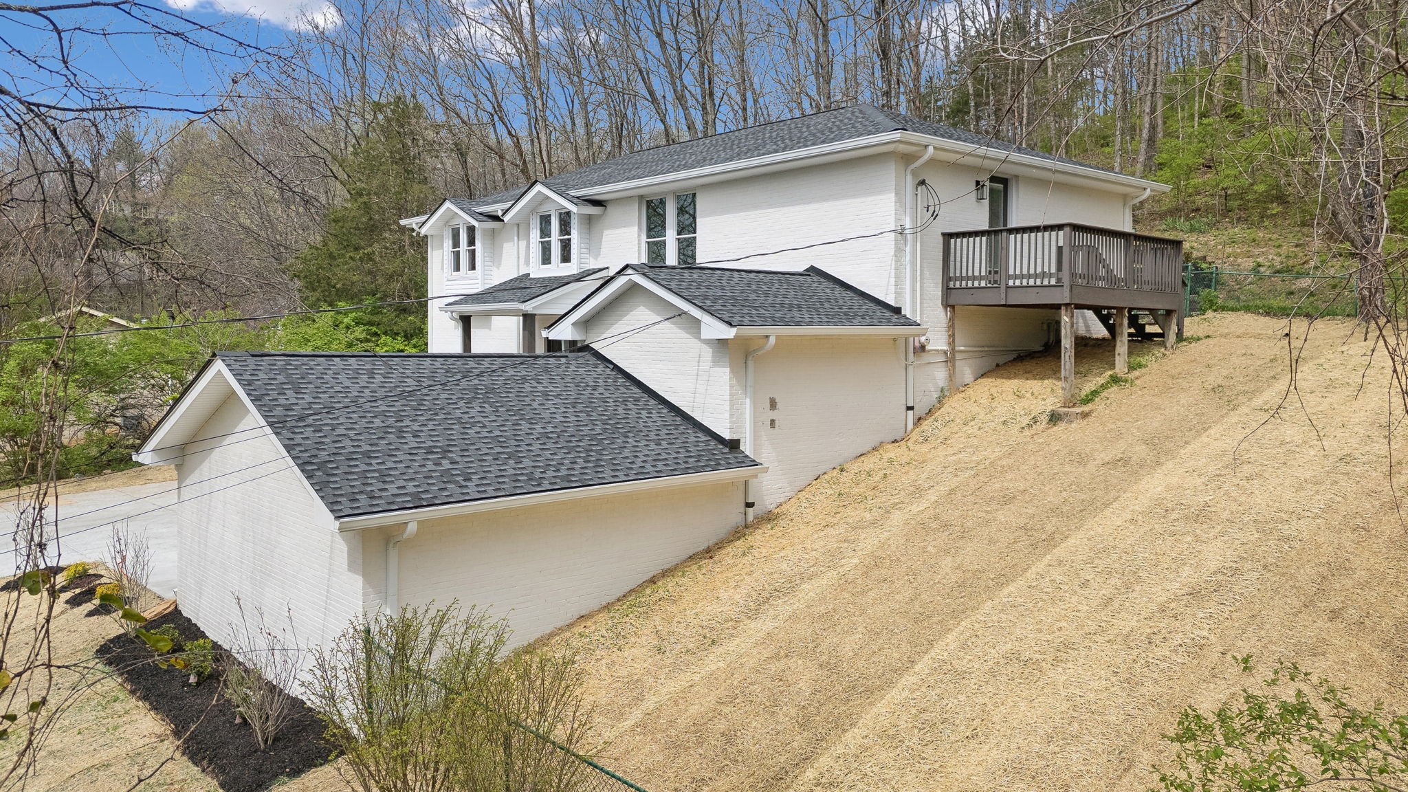 712 Wagon Dr