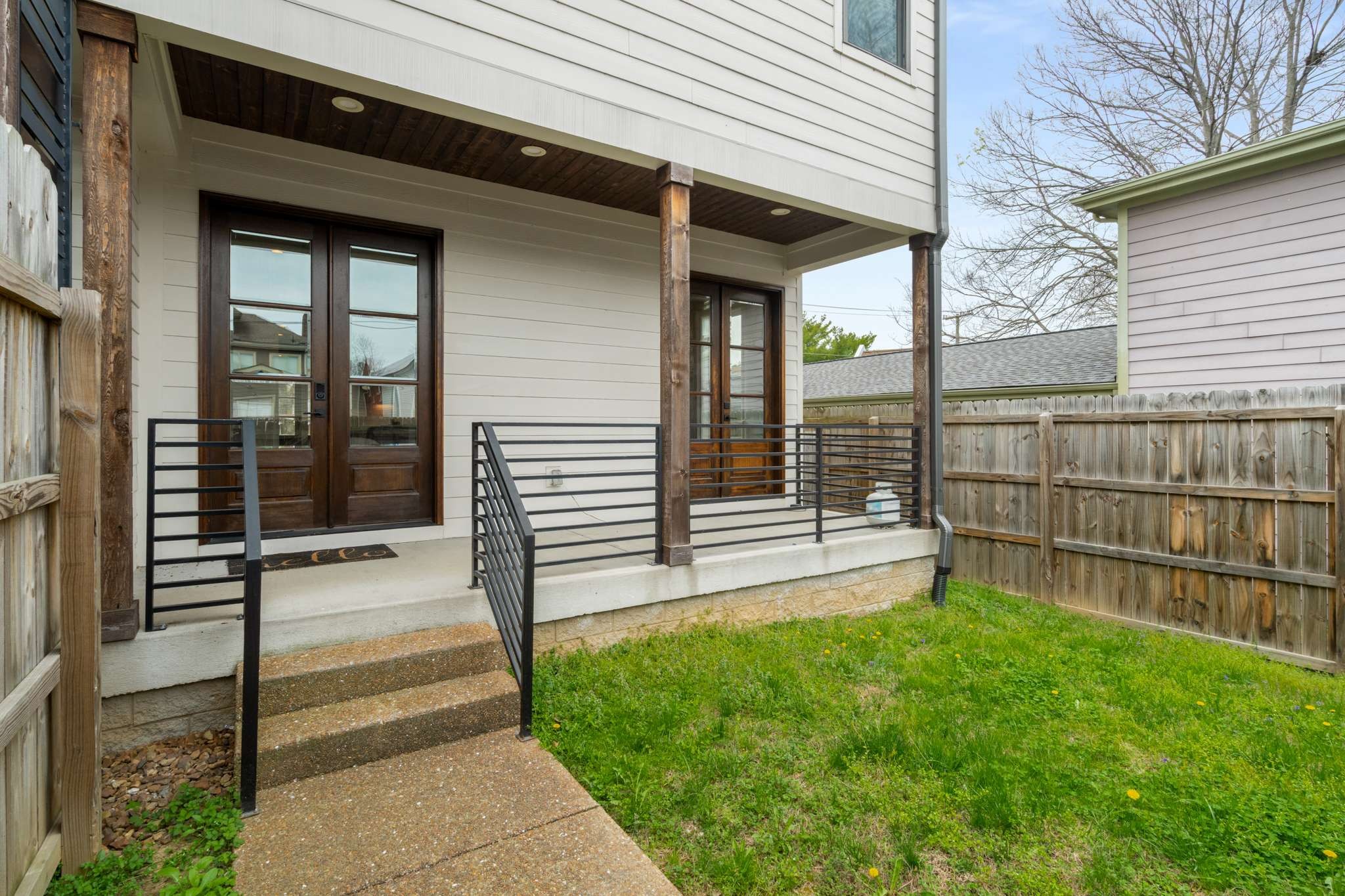 1008A Villa Pl