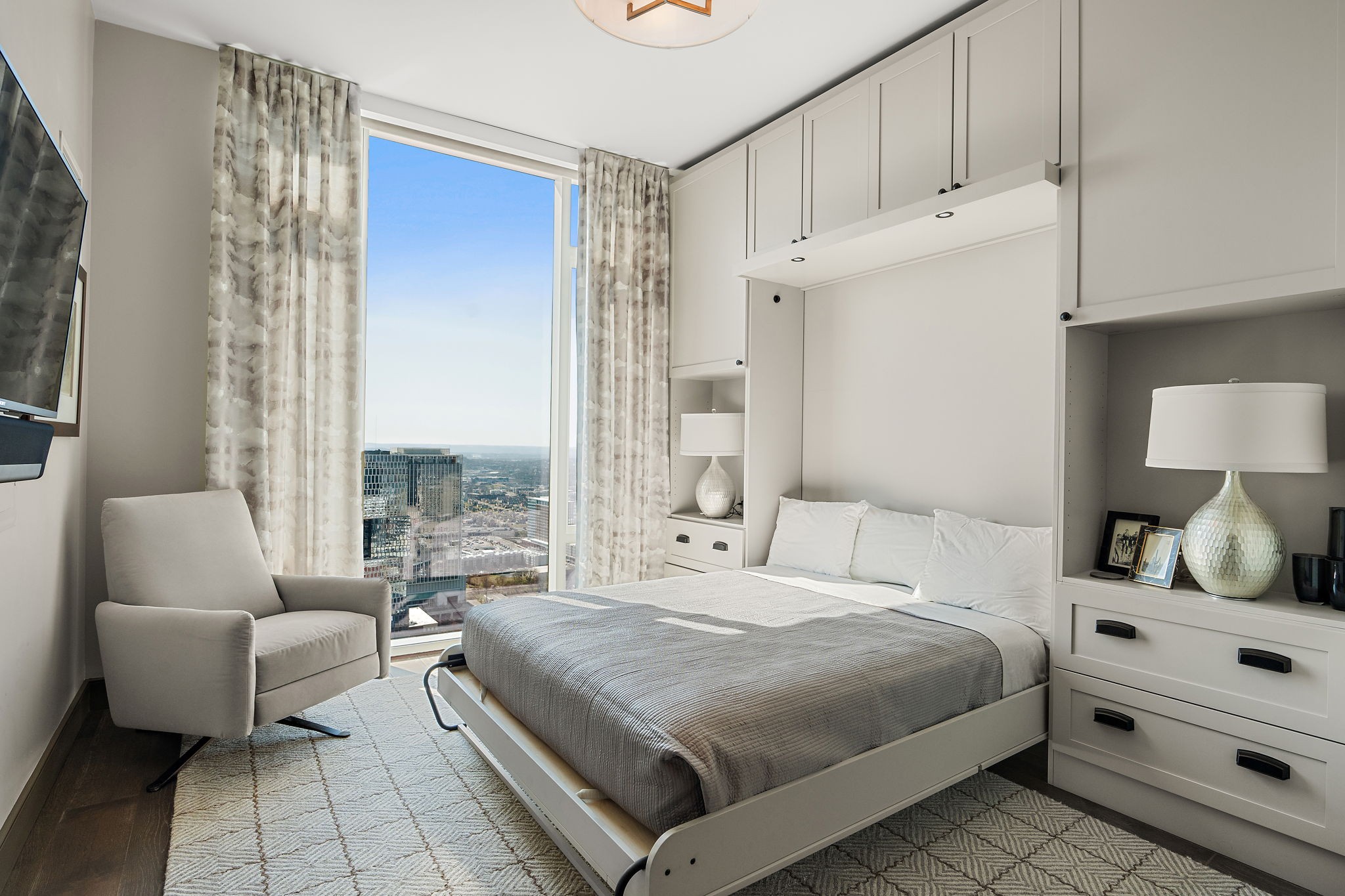 515 Church St Unit: 3908