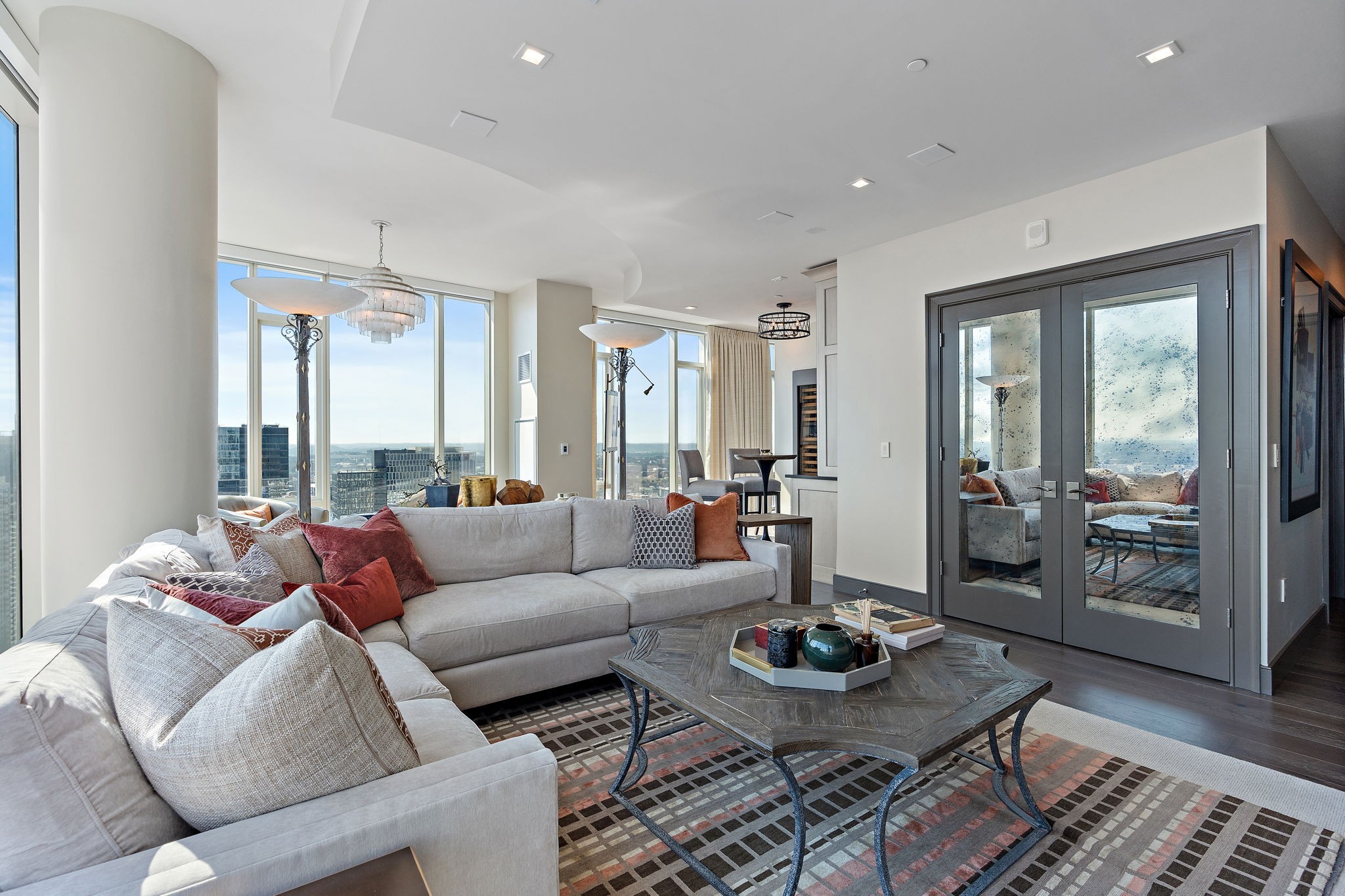 515 Church St Unit: 3908