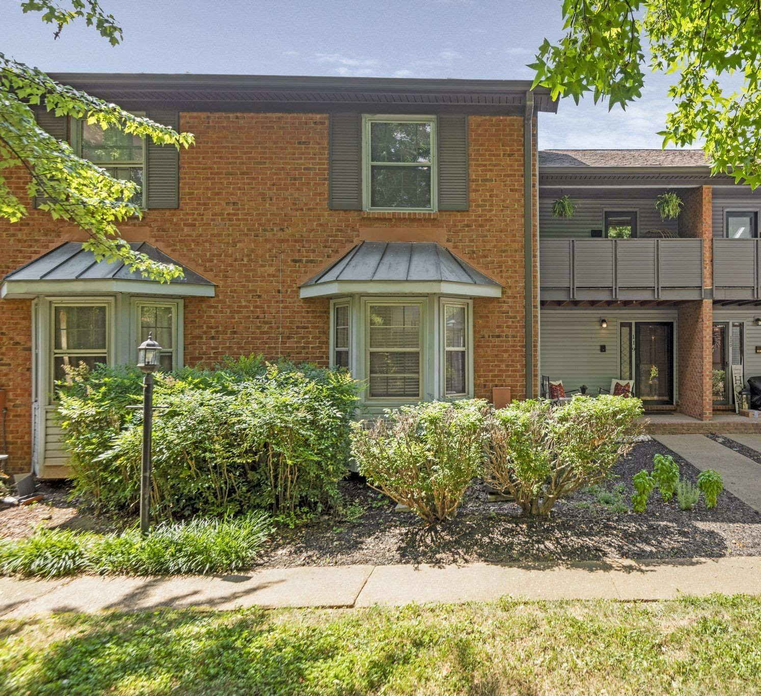 119 Hearthstone Manor Cir