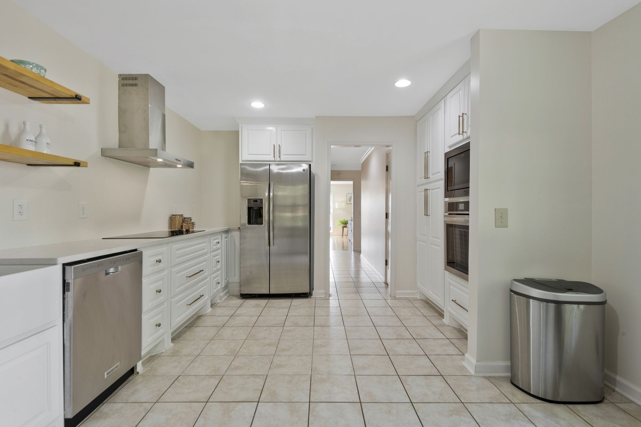 119 Hearthstone Manor Cir
