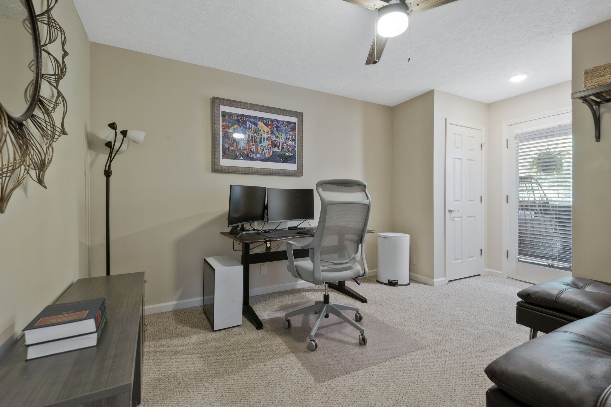 119 Hearthstone Manor Cir