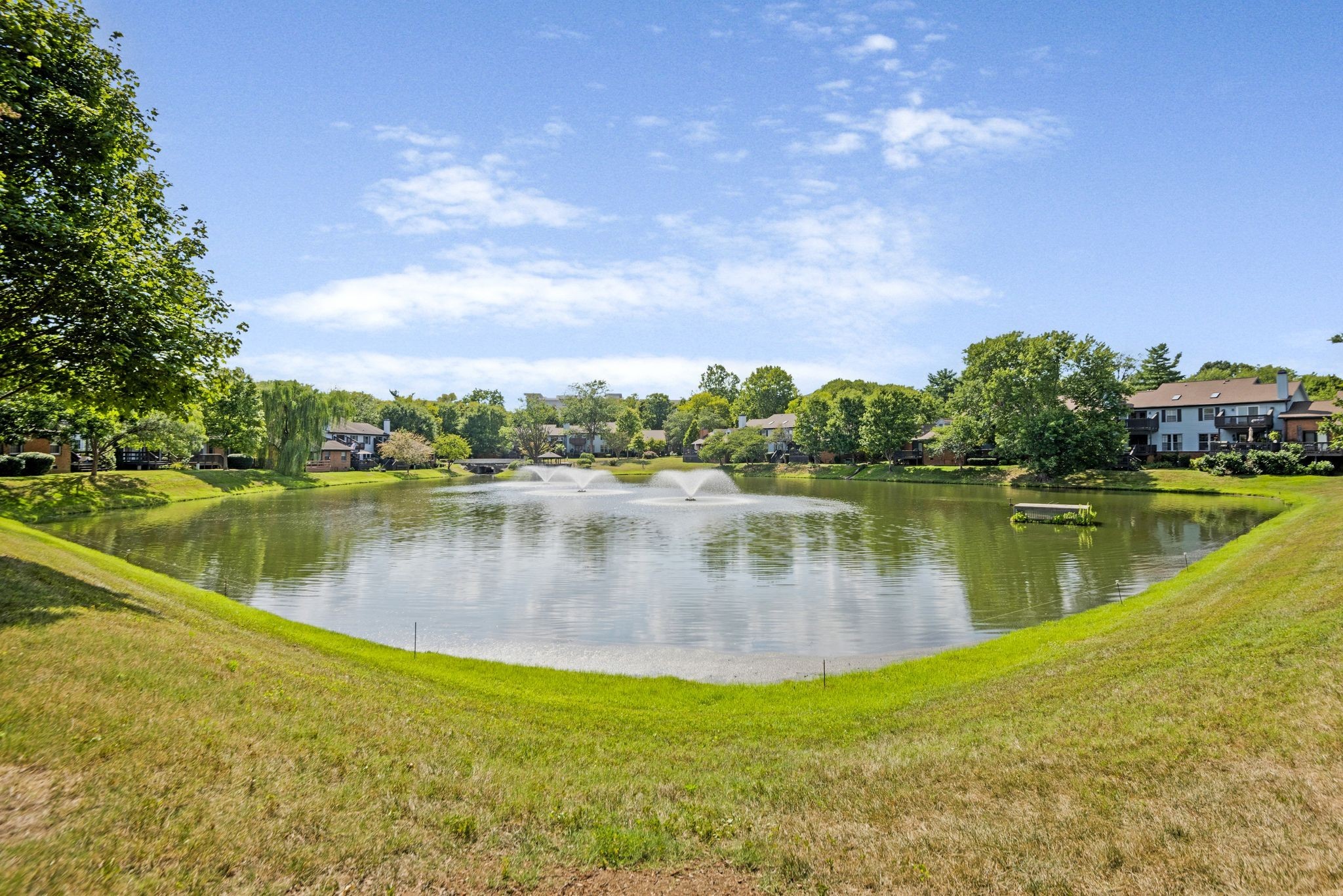 119 Hearthstone Manor Cir