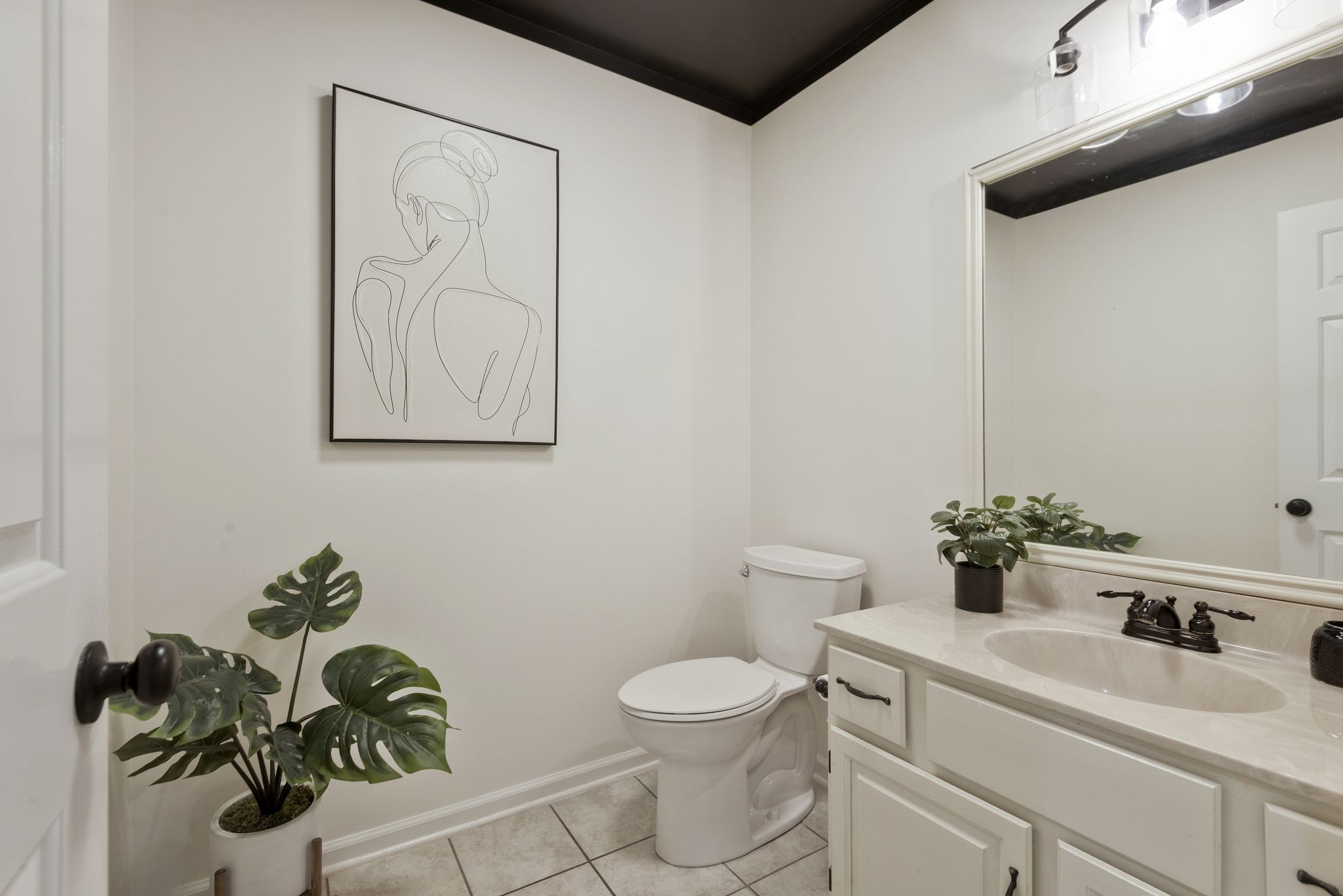 119 Hearthstone Manor Cir