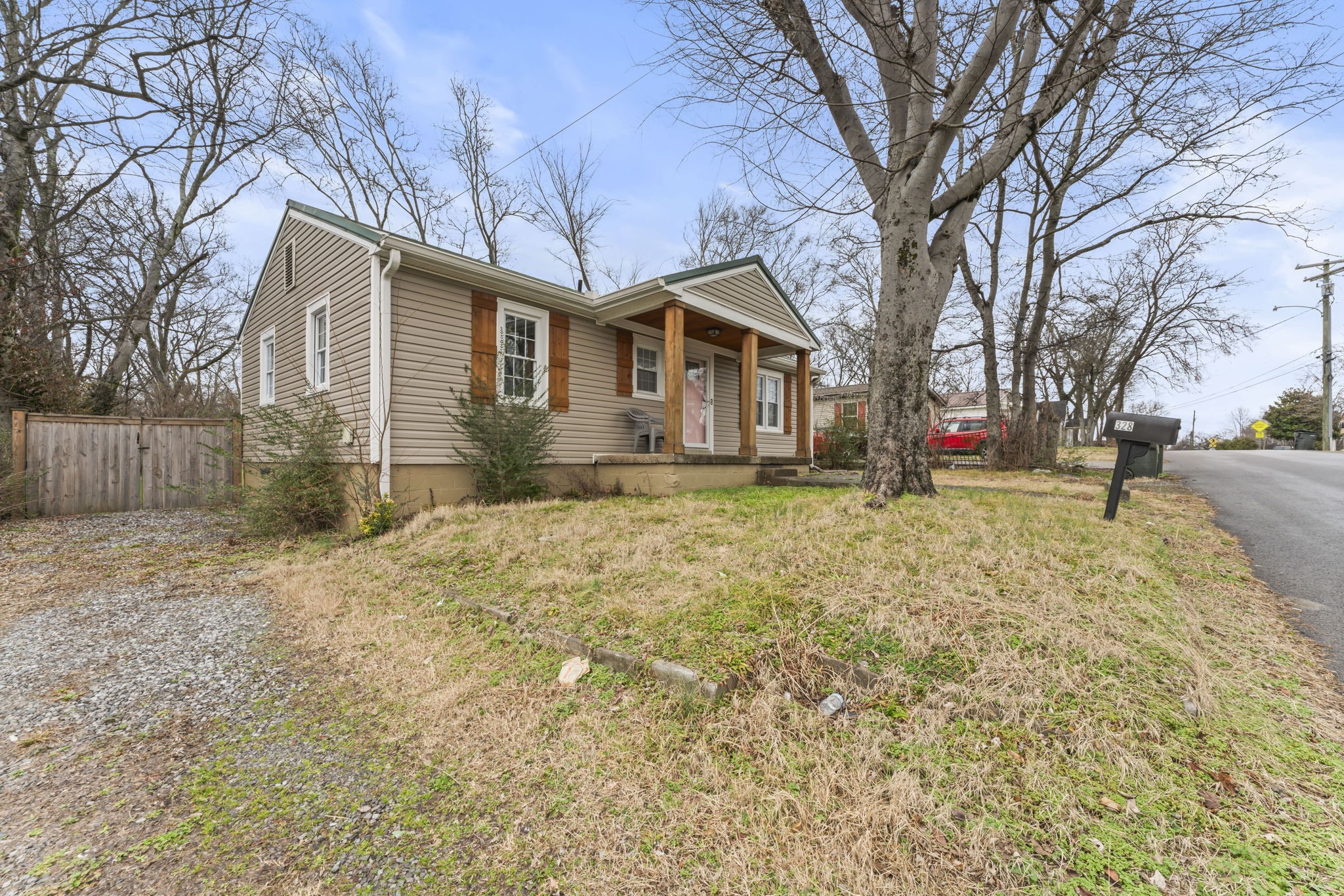 328 N Blakemore Ave
