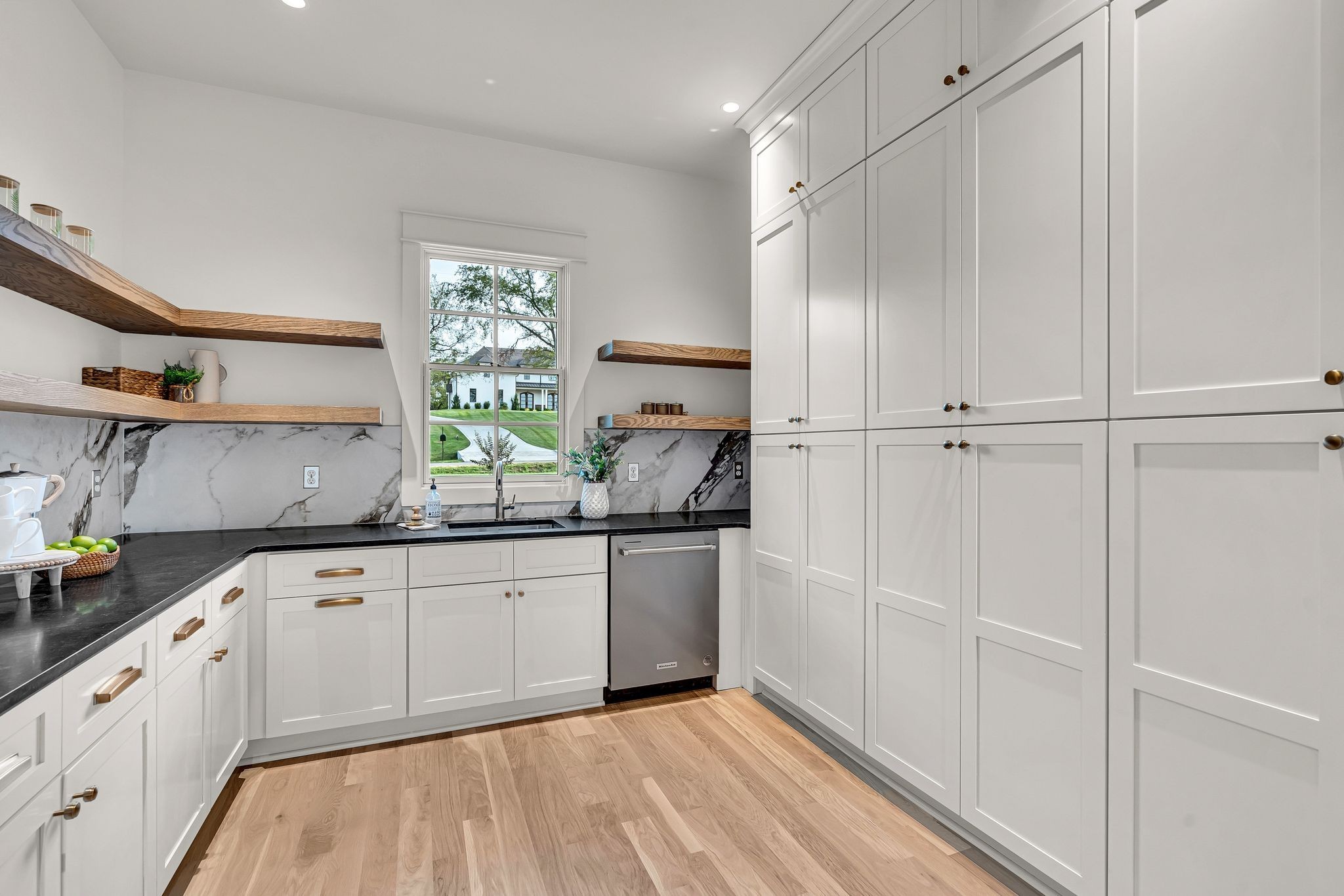 844 Belton Dr