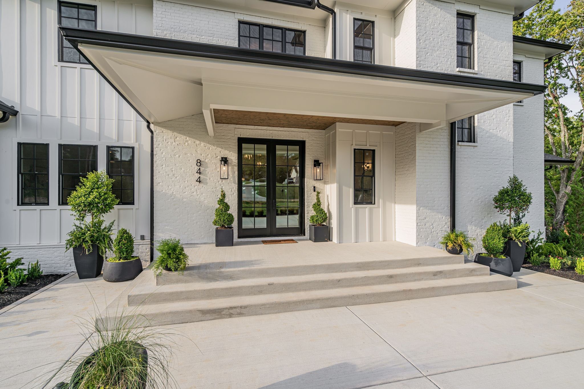 844 Belton Dr