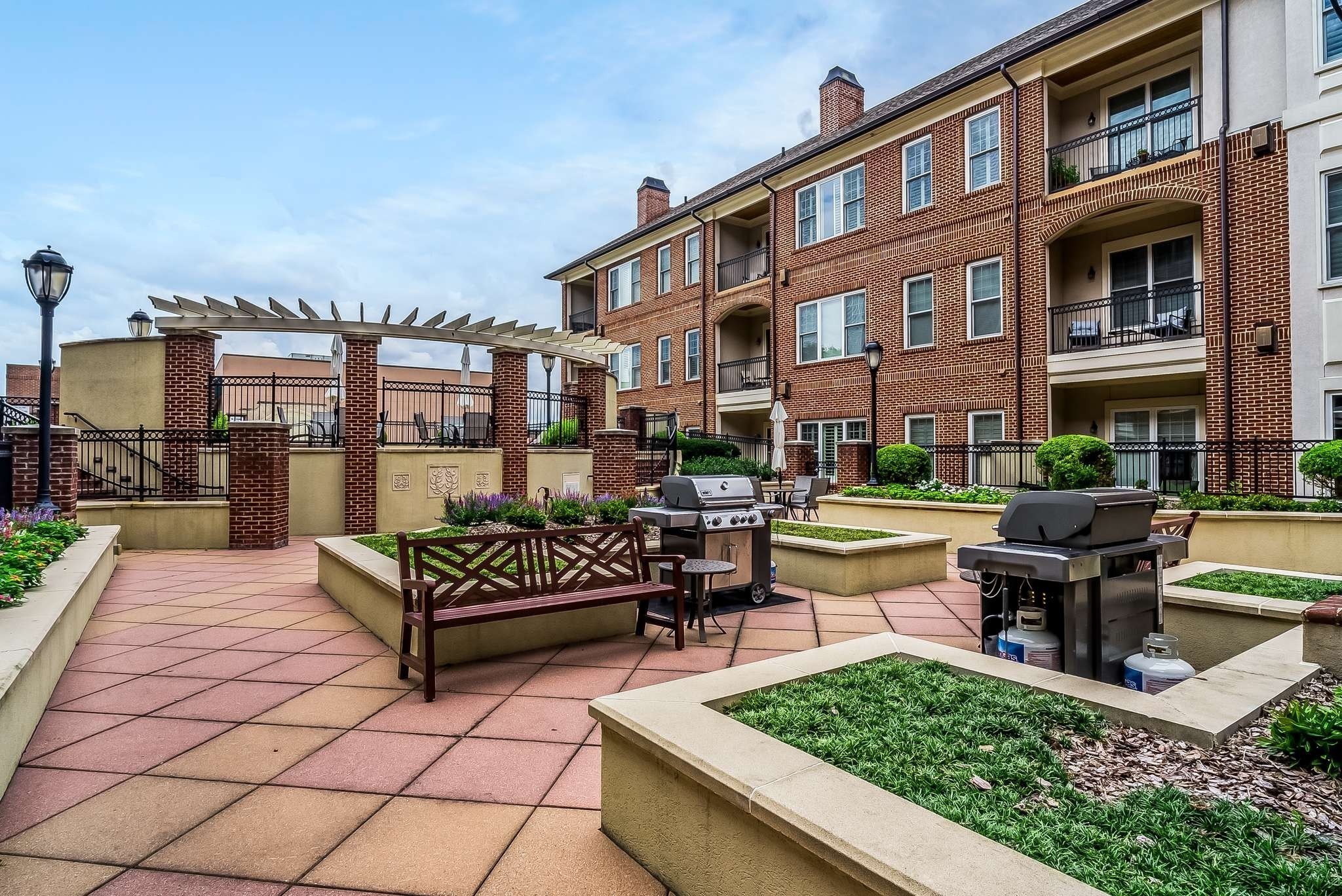 4120 Ridgefield Dr Unit: 410