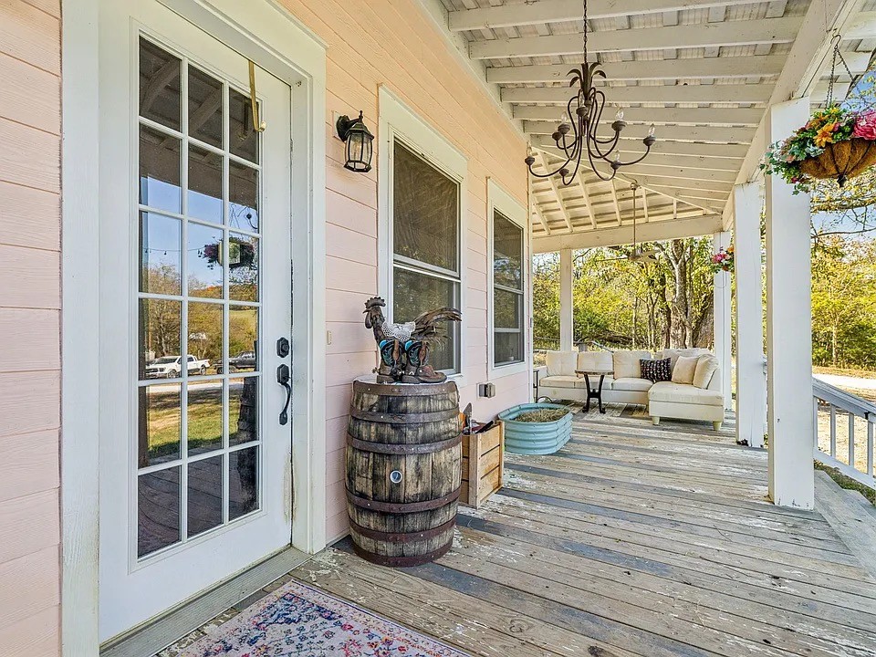 1277 Coosie Branch Rd