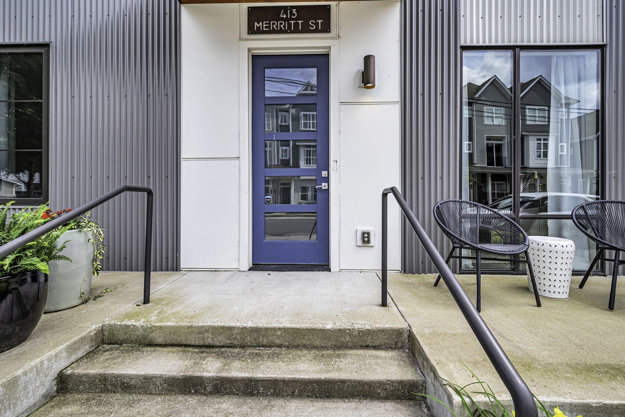 413 Merritt Ave