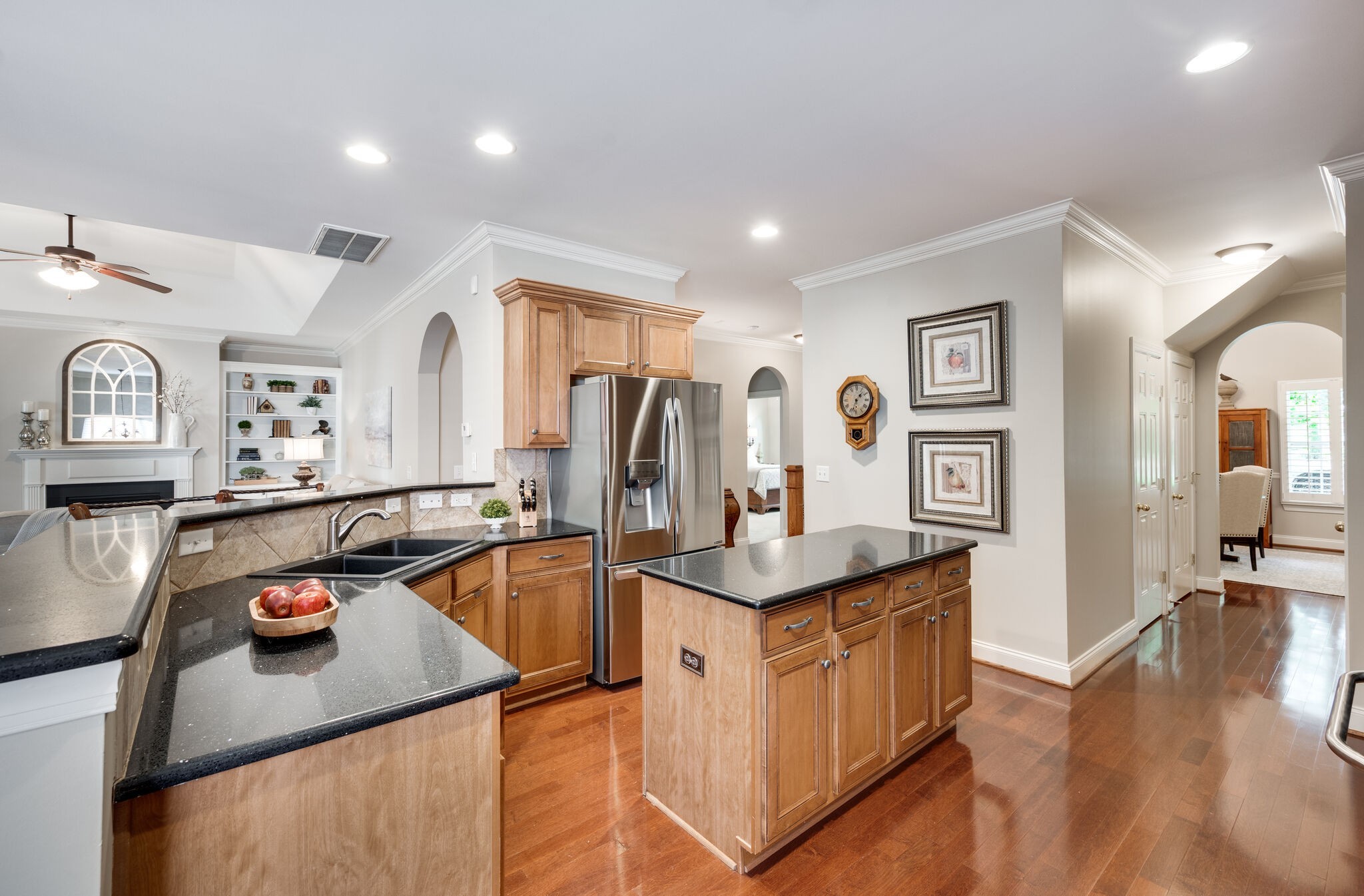 116 Spring Cabin Ln