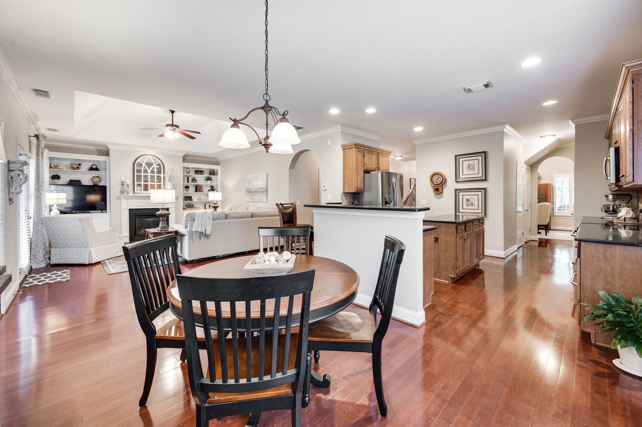 116 Spring Cabin Ln