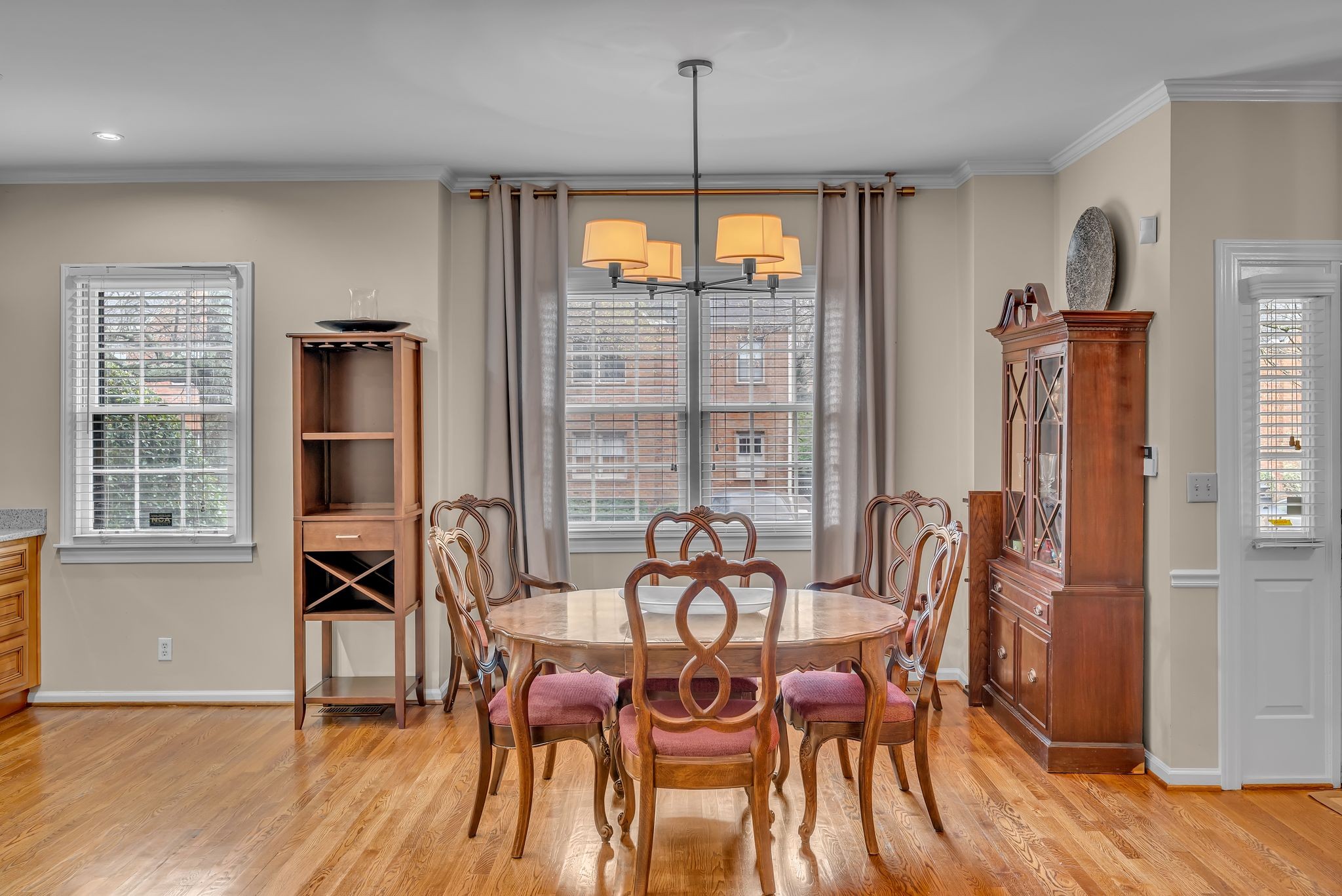242 Westchase Dr