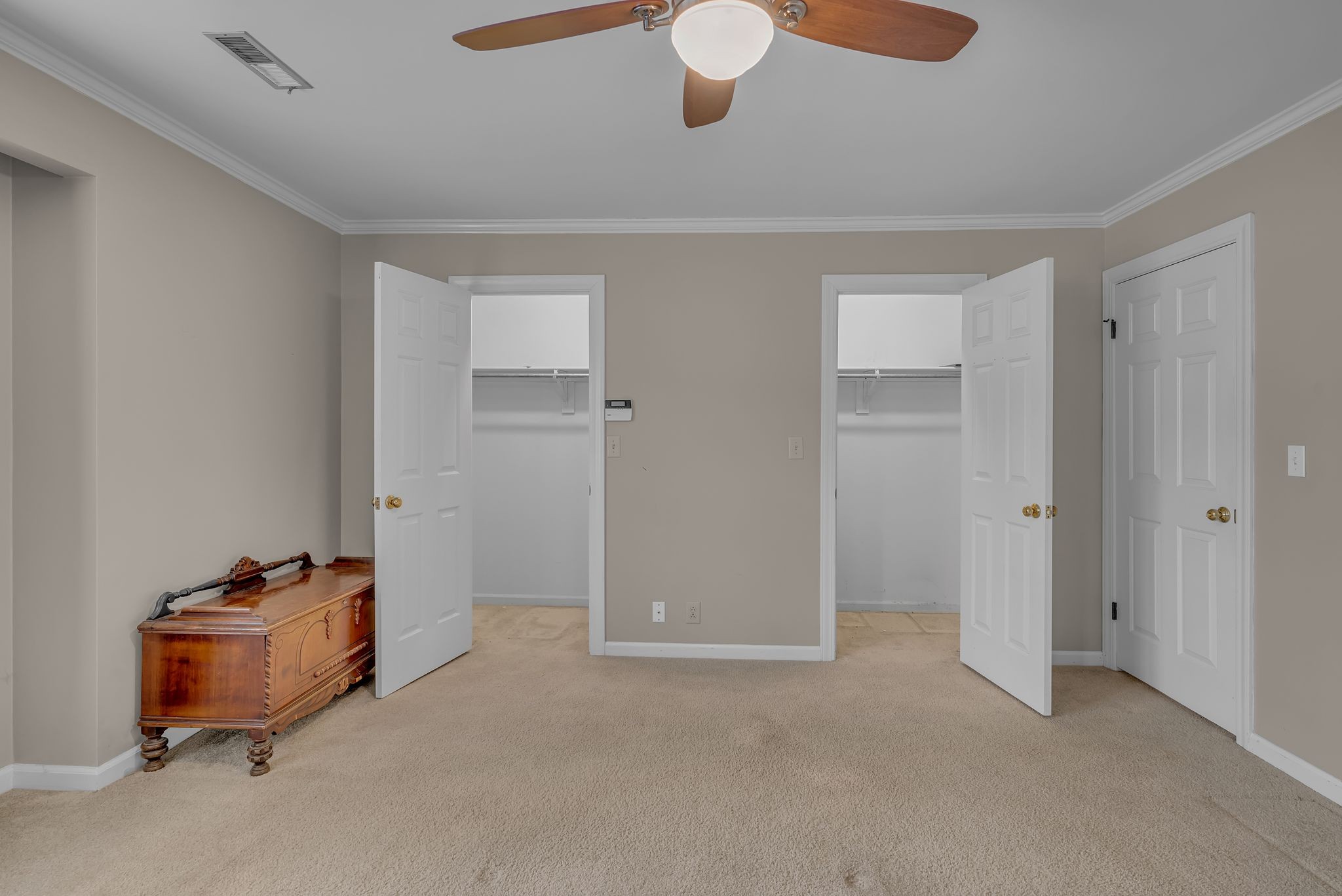 242 Westchase Dr