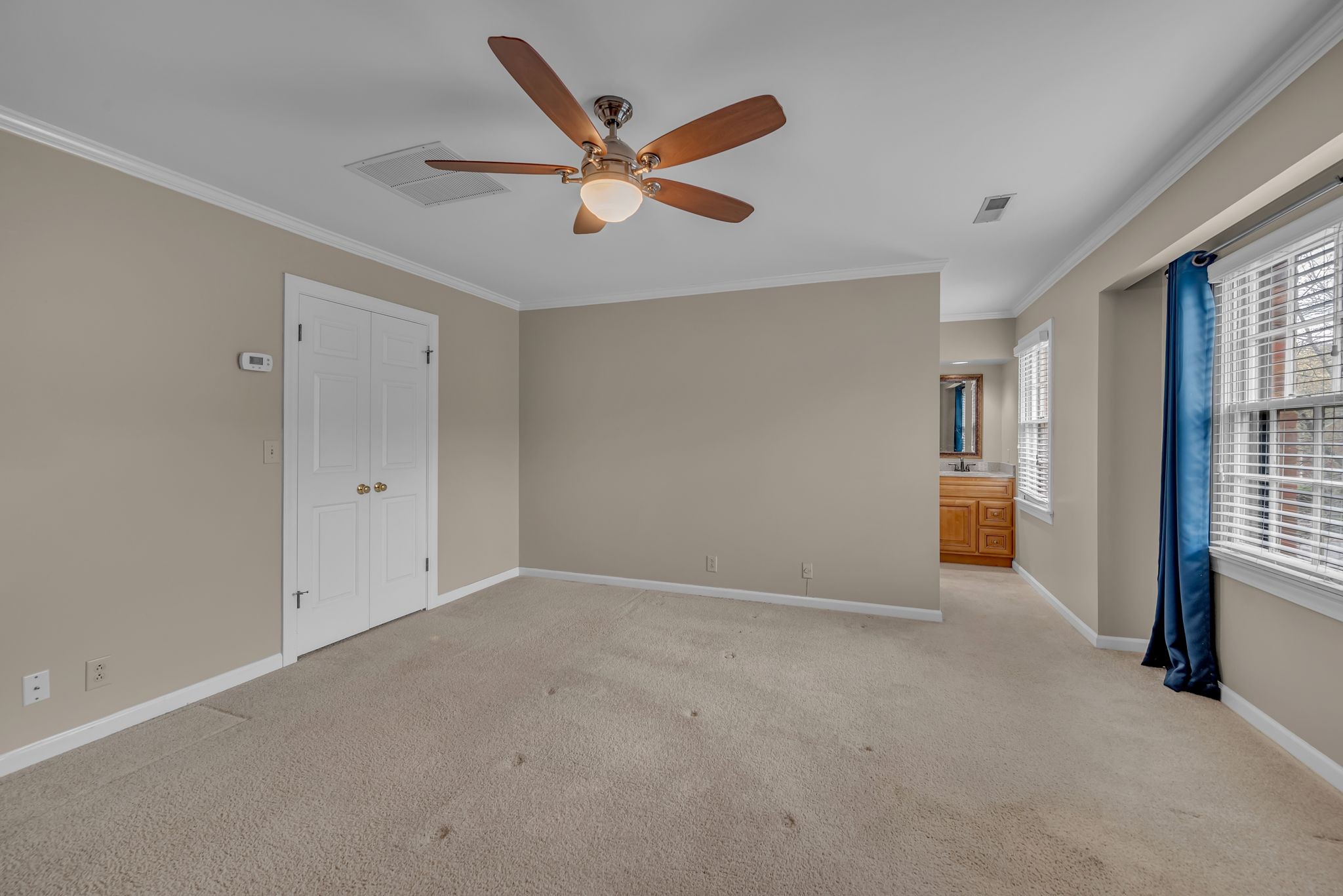 242 Westchase Dr