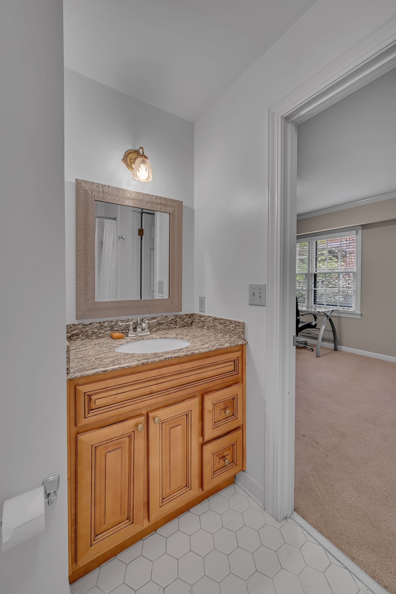 242 Westchase Dr