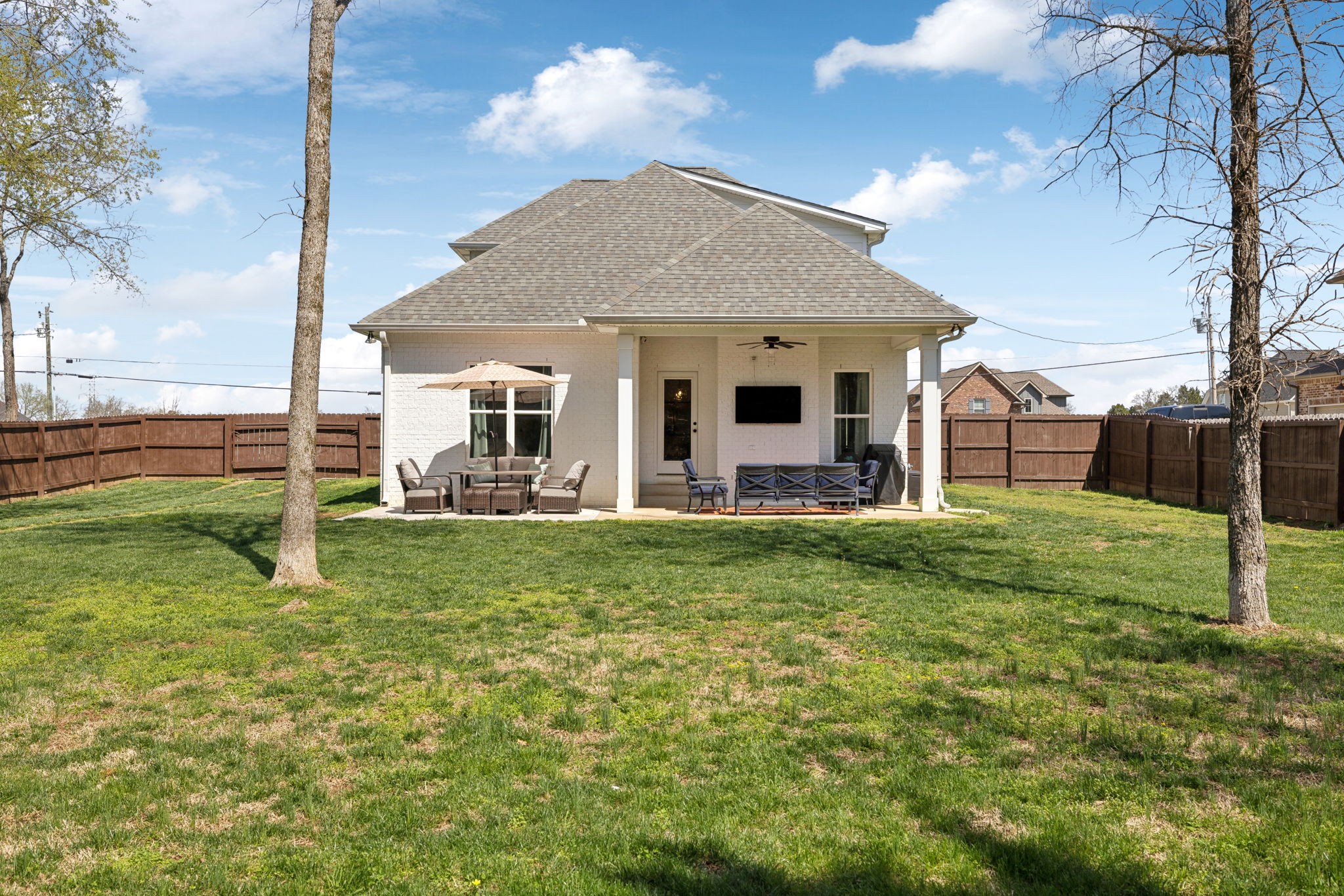 140 Flat Woods Rd