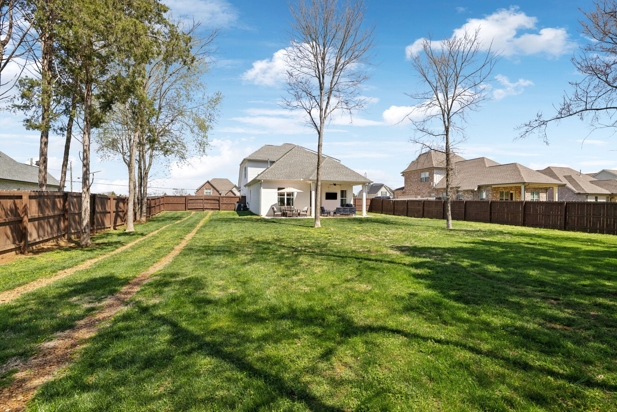 140 Flat Woods Rd