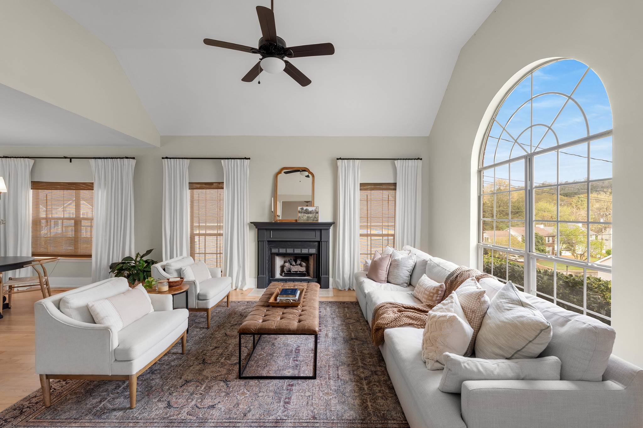 105 Walking Horse Ct