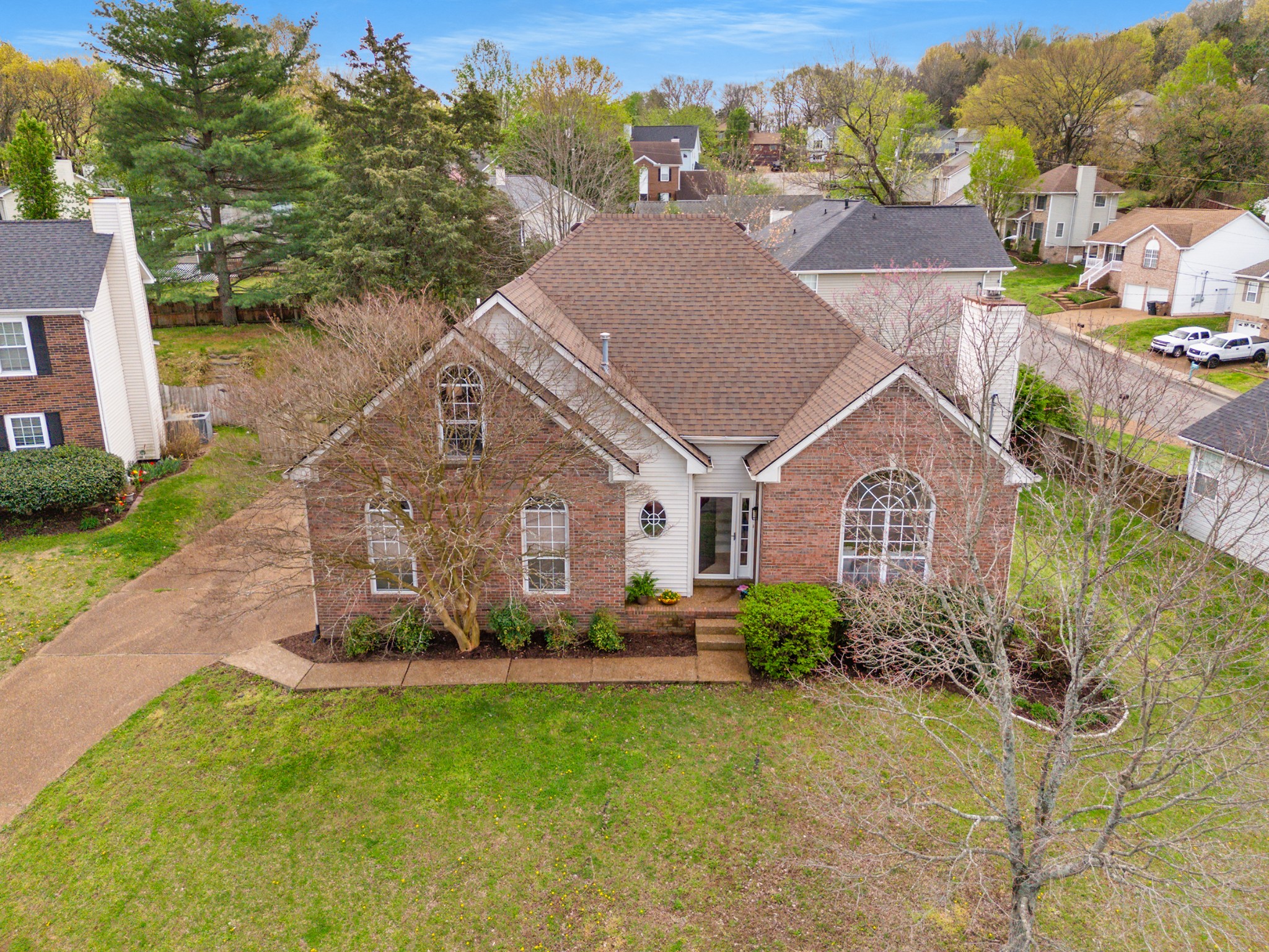 105 Walking Horse Ct