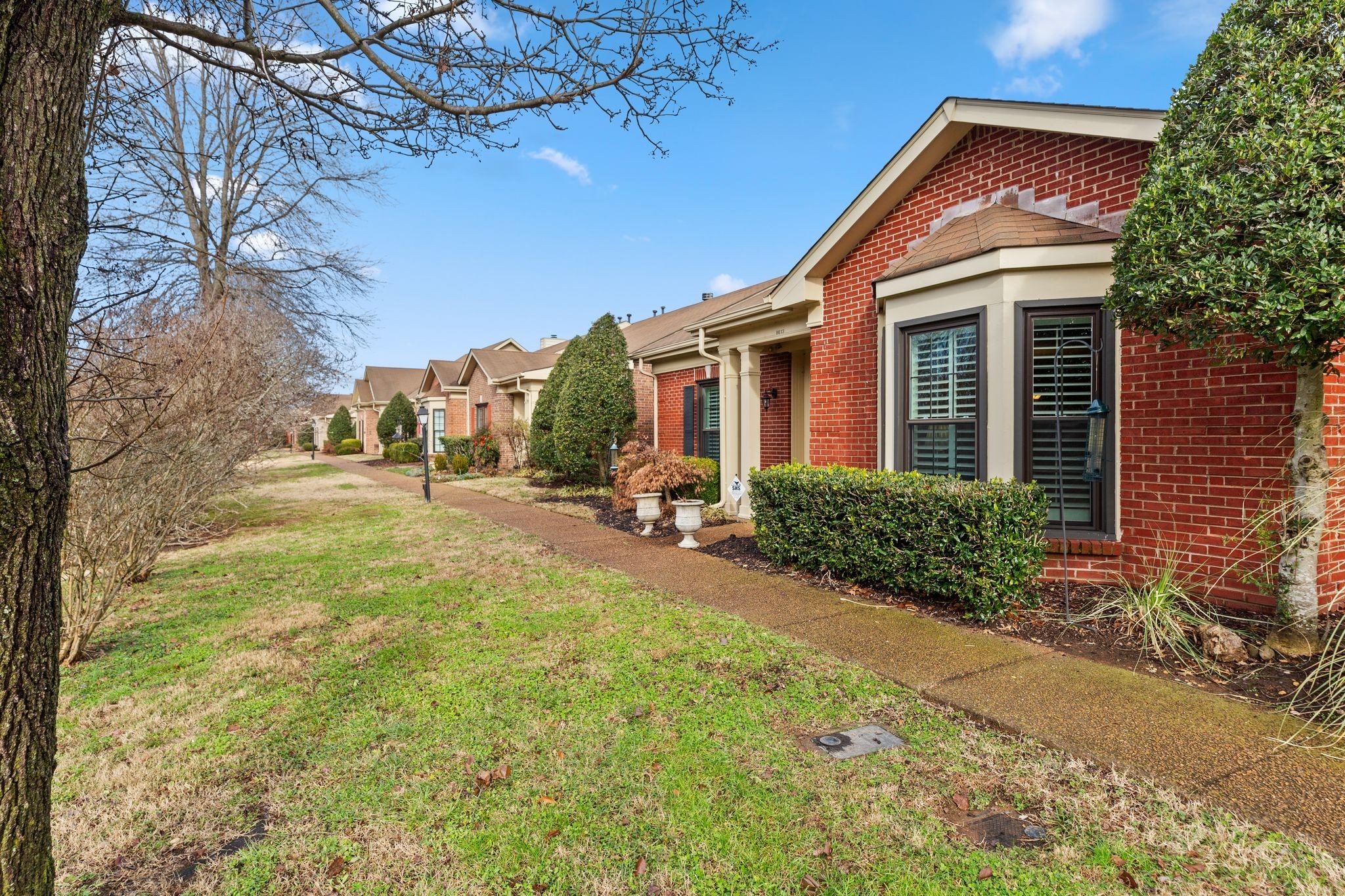 8613 Sawyer Brown Rd