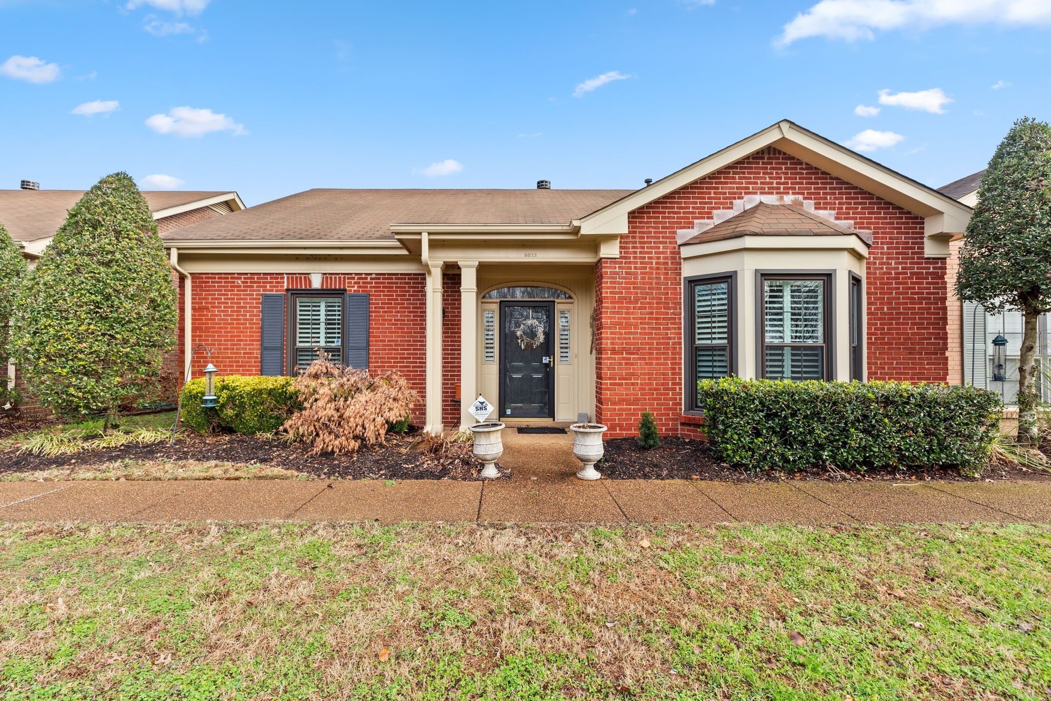 8613 Sawyer Brown Rd