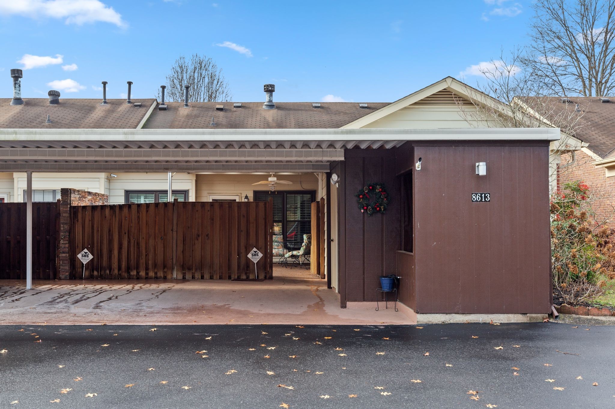 8613 Sawyer Brown Rd