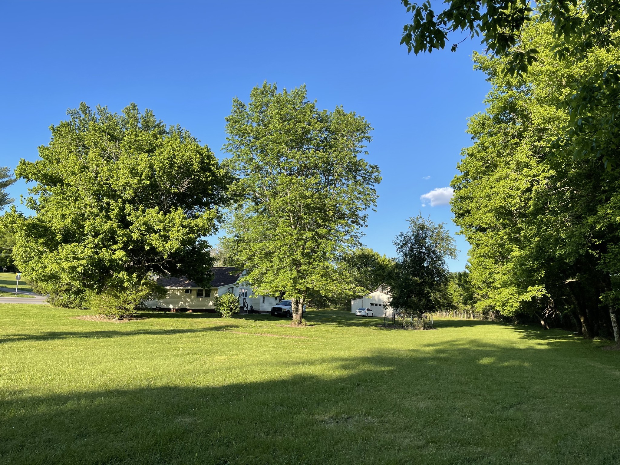 3253 Campbellsville Pike