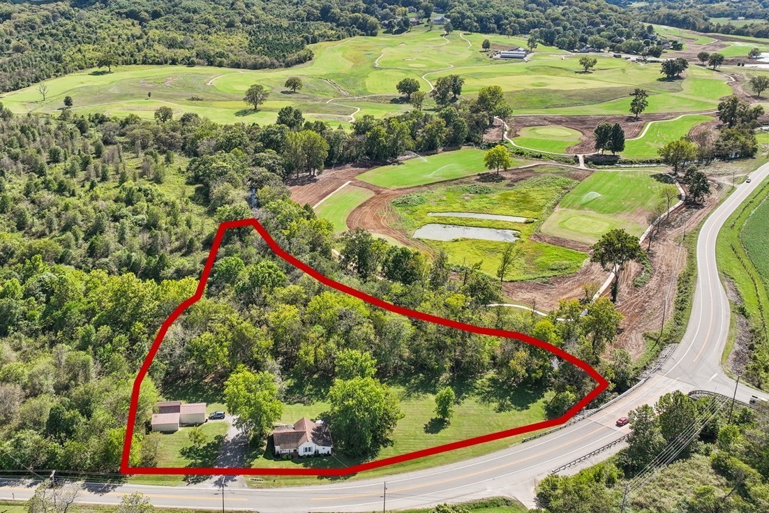 3253 Campbellsville Pike