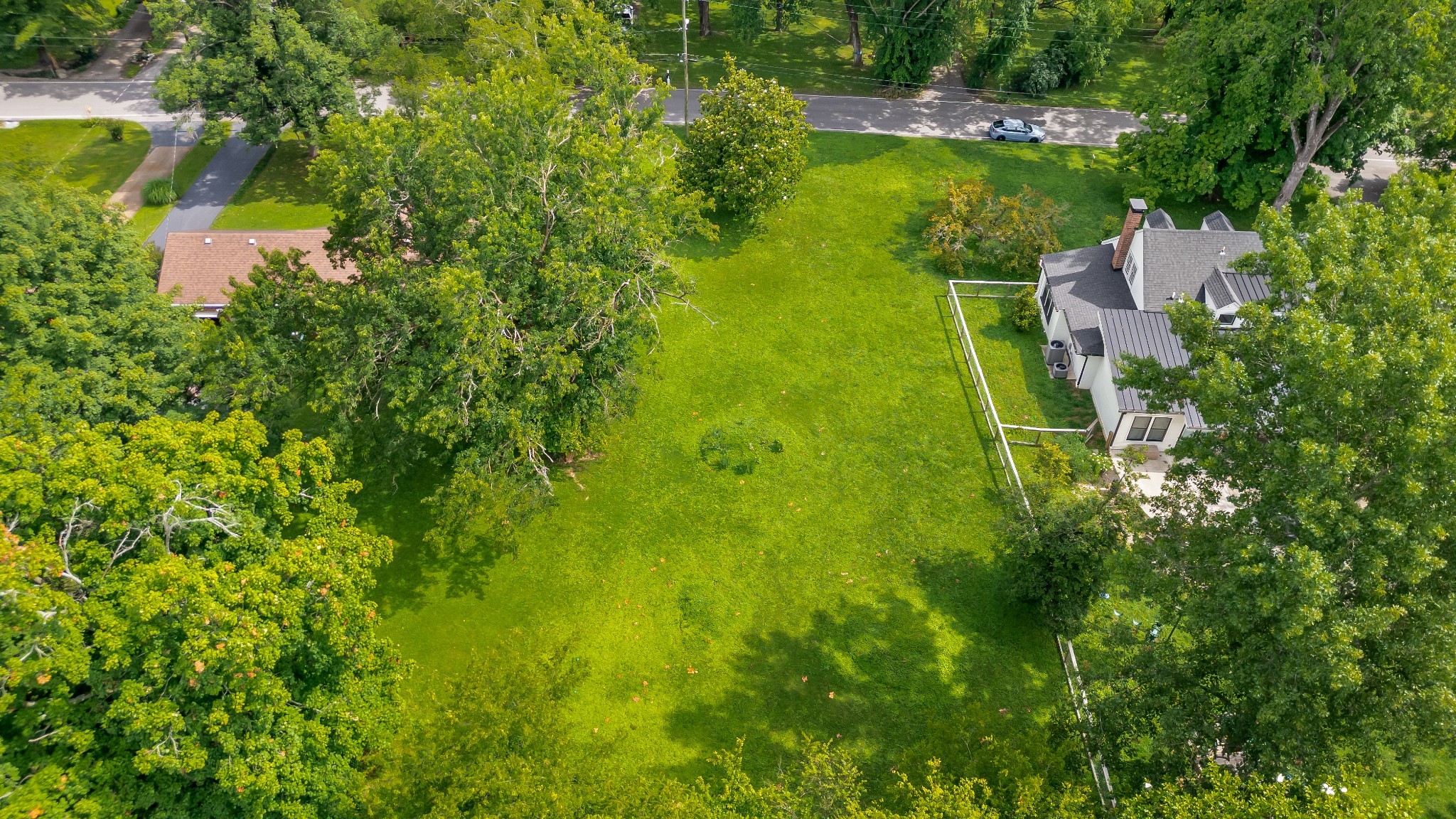 1220 Winding Way